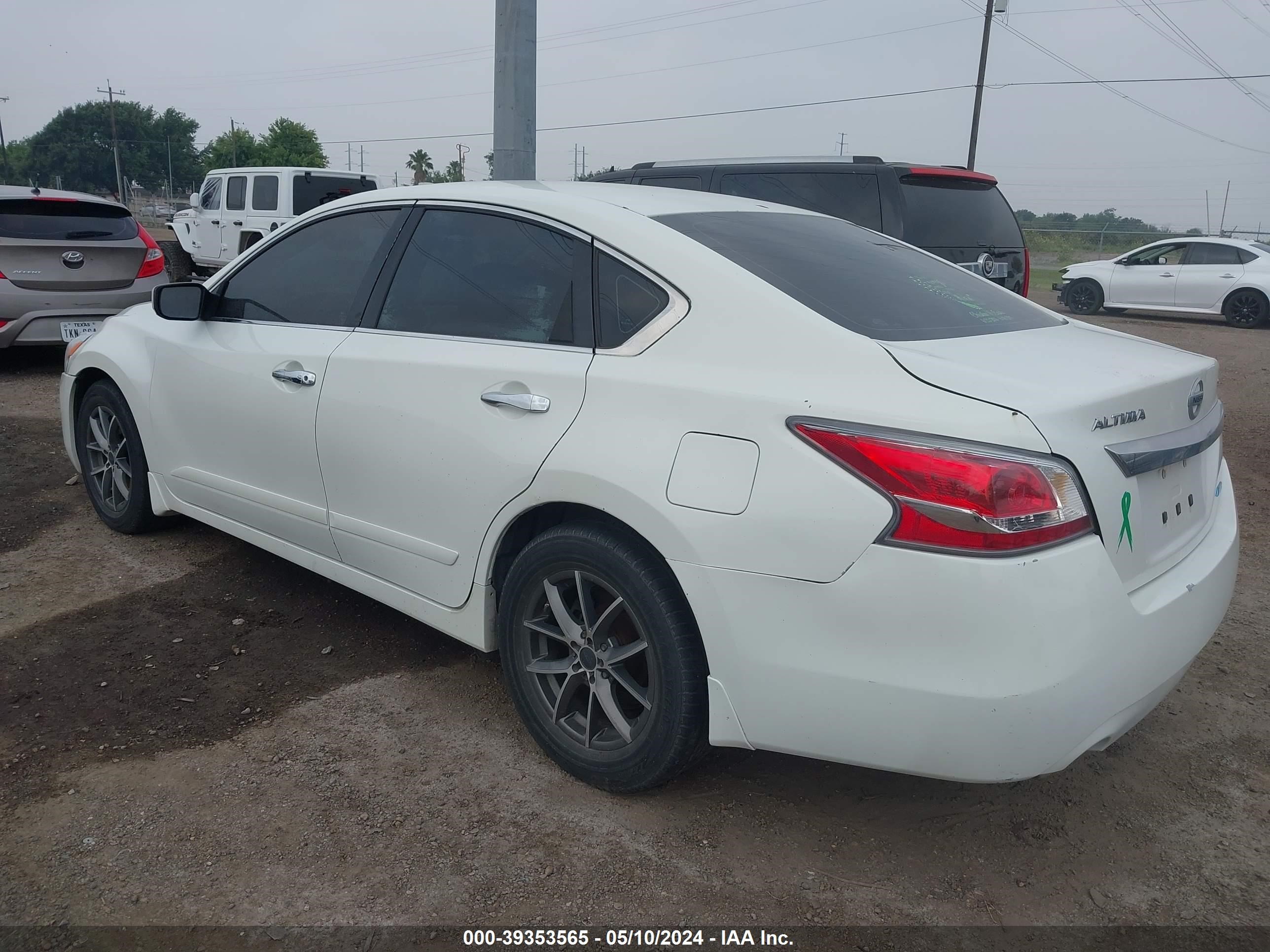 Photo 2 VIN: 1N4AL3AP6EN348443 - NISSAN ALTIMA 