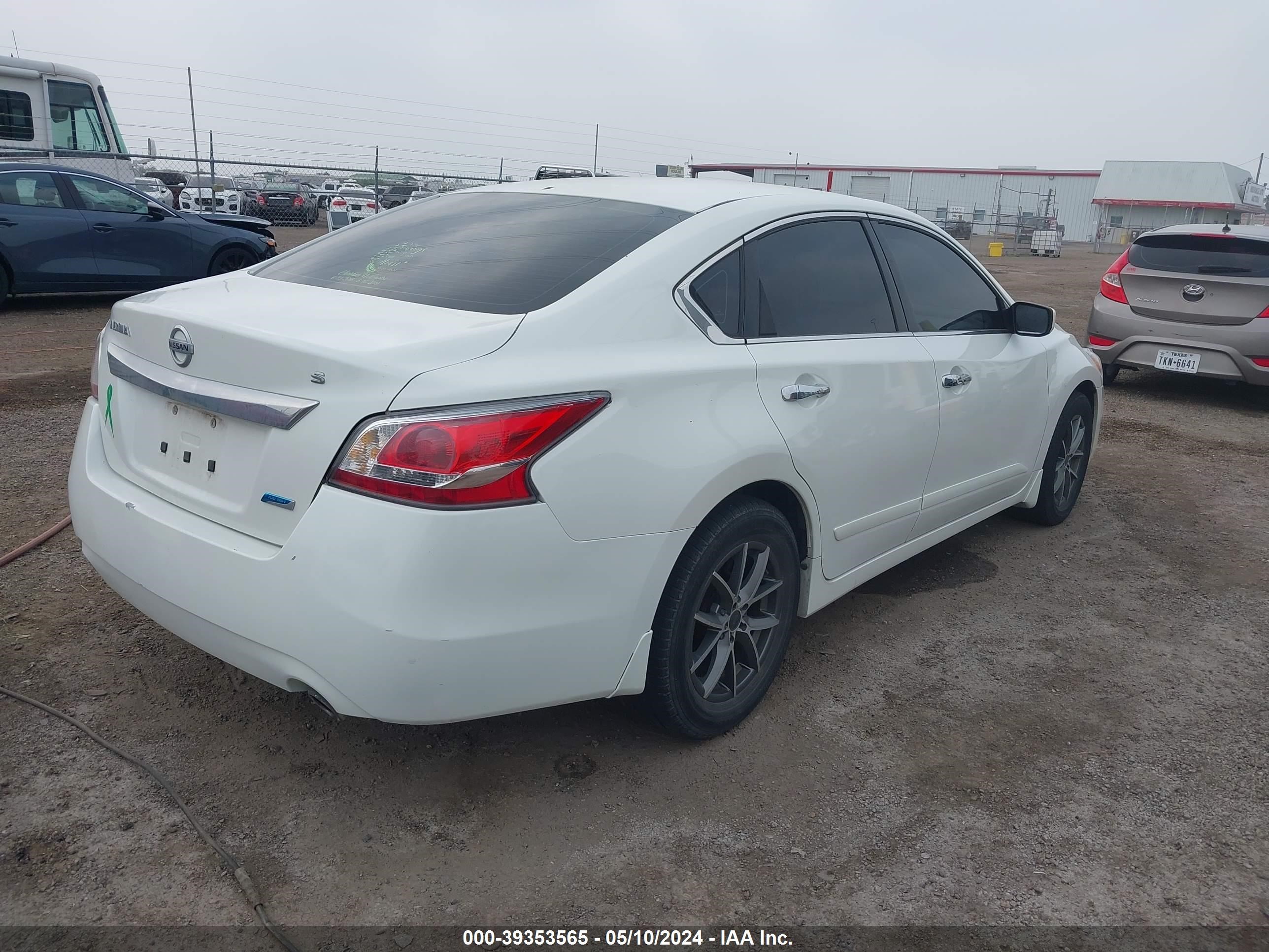 Photo 3 VIN: 1N4AL3AP6EN348443 - NISSAN ALTIMA 