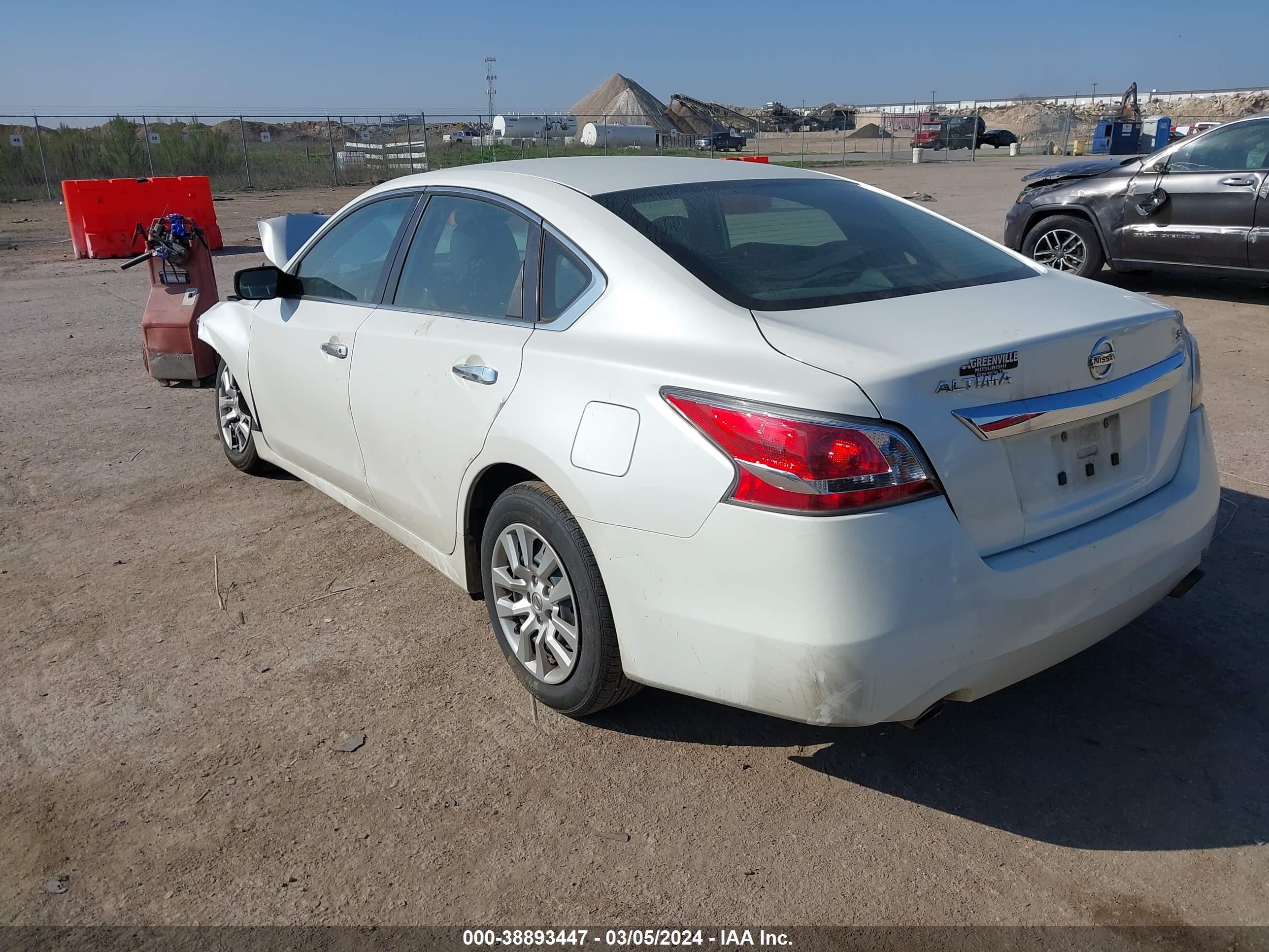 Photo 2 VIN: 1N4AL3AP6FC243673 - NISSAN ALTIMA 