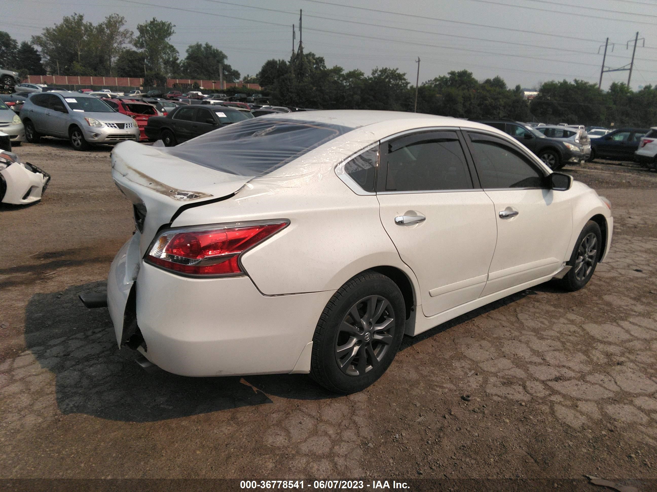 Photo 3 VIN: 1N4AL3AP6FN377328 - NISSAN ALTIMA 