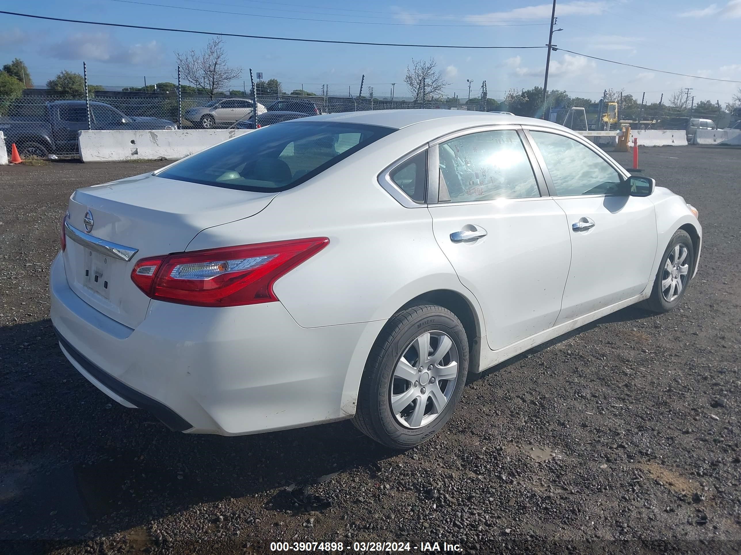 Photo 3 VIN: 1N4AL3AP6GN308267 - NISSAN ALTIMA 