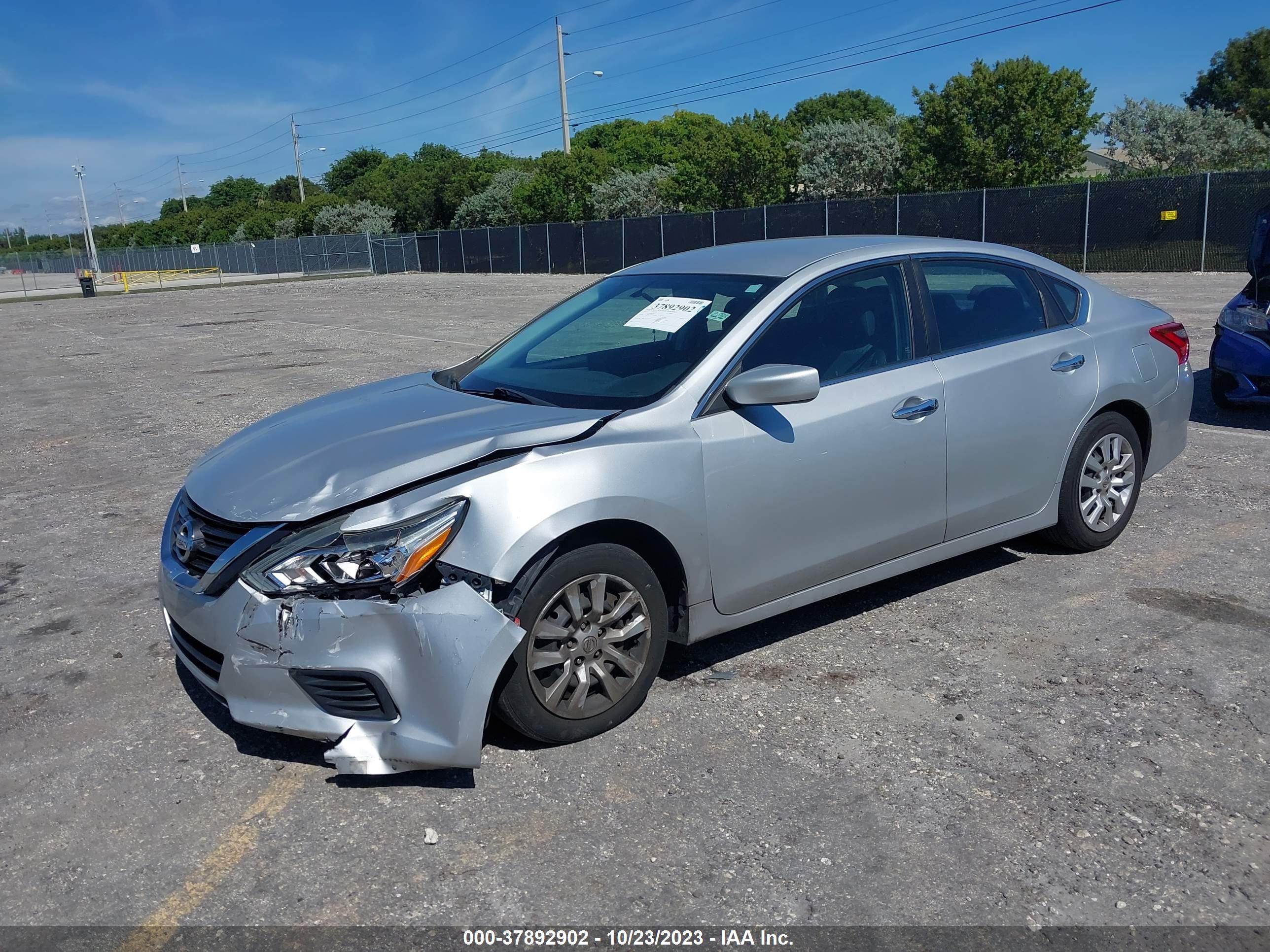 Photo 1 VIN: 1N4AL3AP6HC111628 - NISSAN ALTIMA 