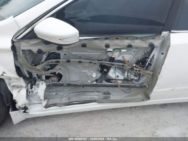 Photo 5 VIN: 1N4AL3AP6HC122418 - NISSAN ALTIMA 