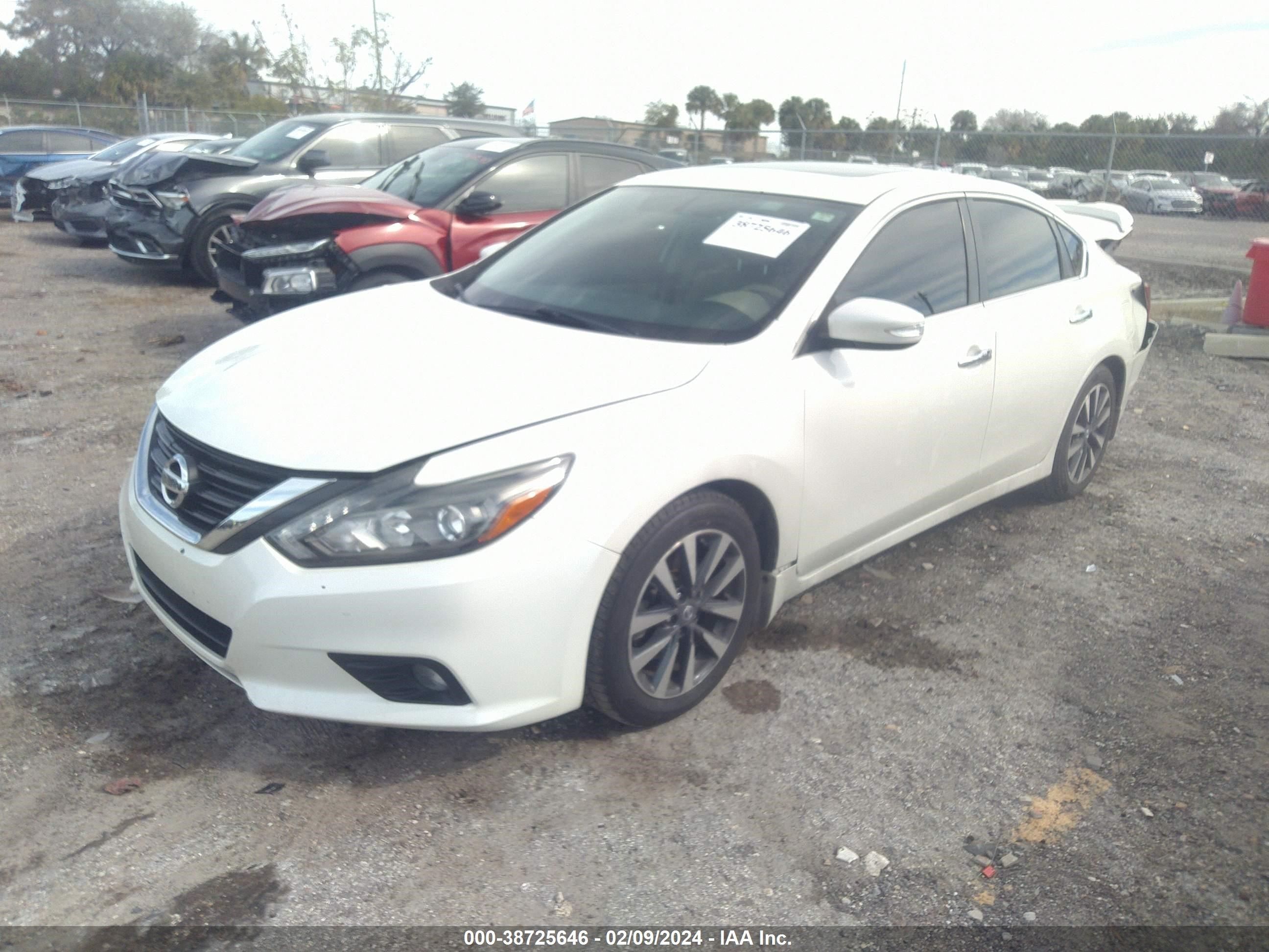 Photo 1 VIN: 1N4AL3AP6HC148386 - NISSAN ALTIMA 