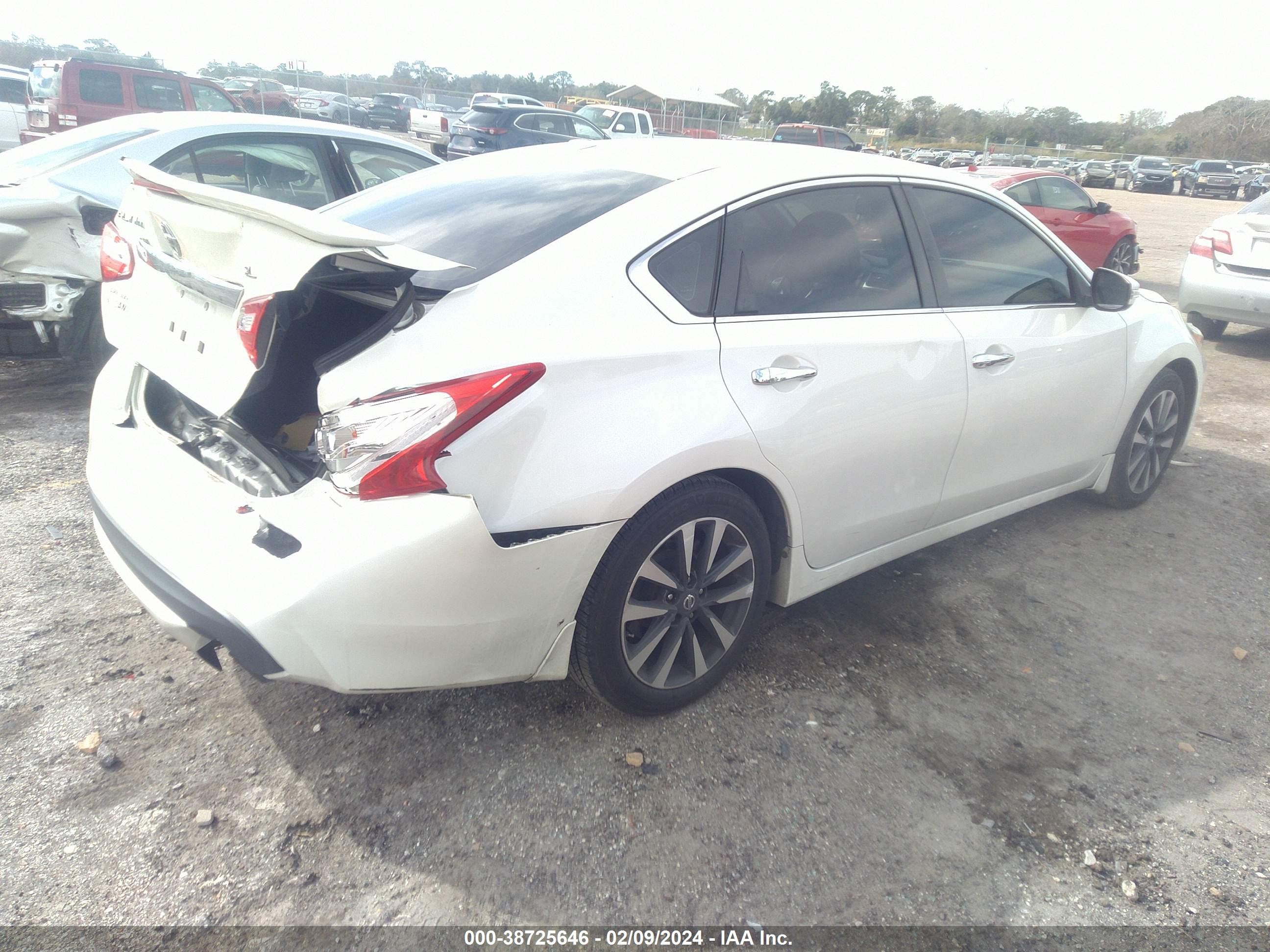 Photo 3 VIN: 1N4AL3AP6HC148386 - NISSAN ALTIMA 