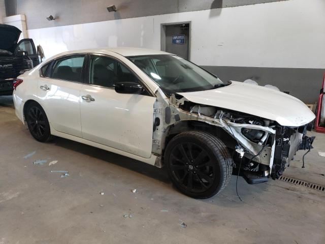 Photo 3 VIN: 1N4AL3AP6HC280743 - NISSAN ALTIMA 