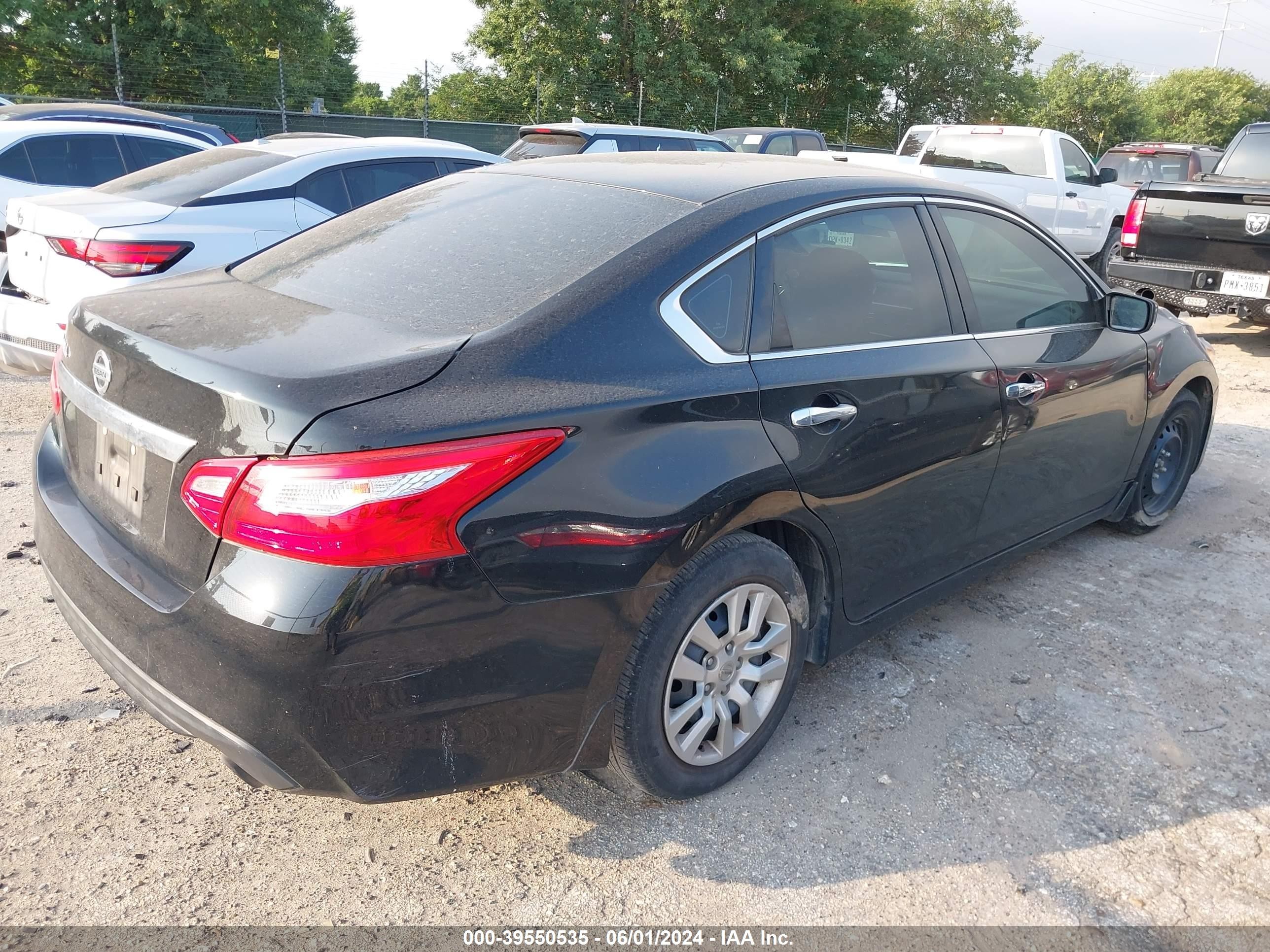 Photo 3 VIN: 1N4AL3AP6HN329668 - NISSAN ALTIMA 