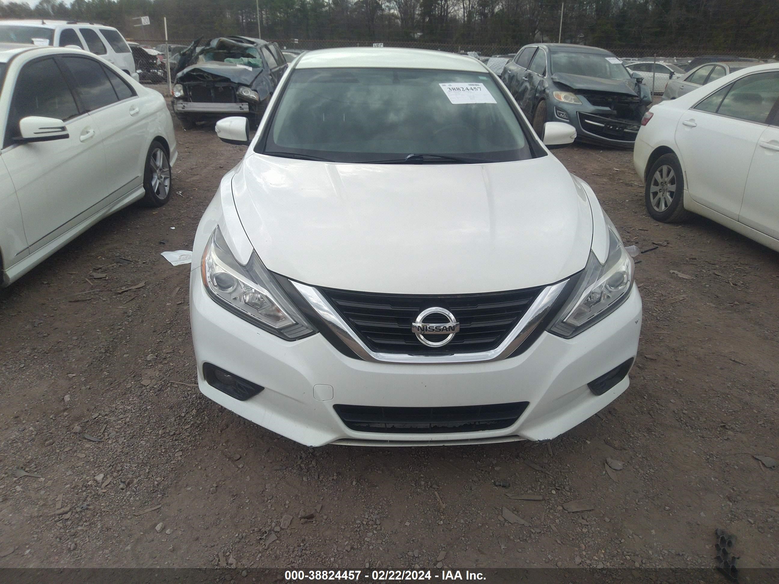 Photo 15 VIN: 1N4AL3AP6JC144859 - NISSAN ALTIMA 