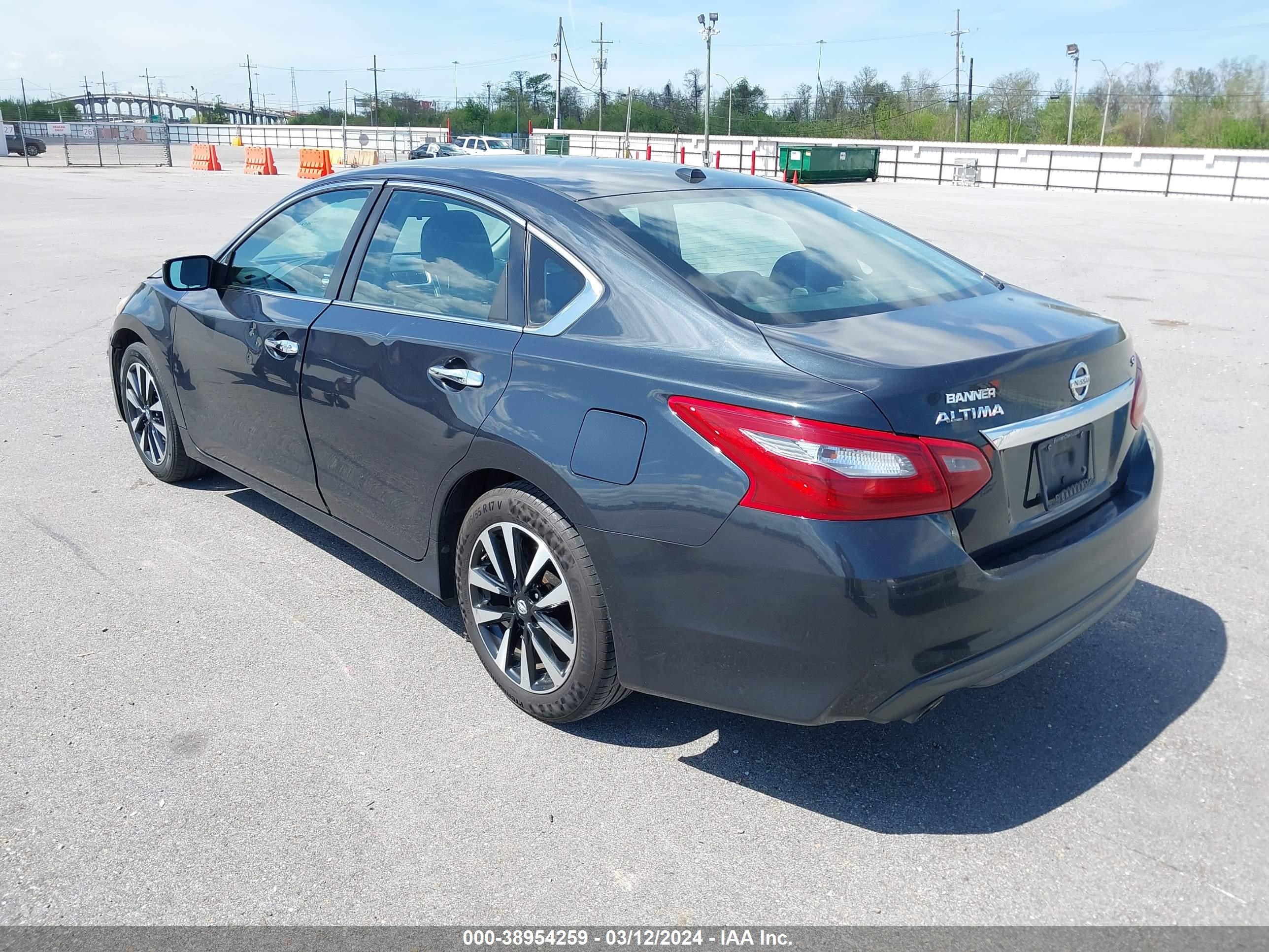 Photo 2 VIN: 1N4AL3AP6JC149463 - NISSAN ALTIMA 