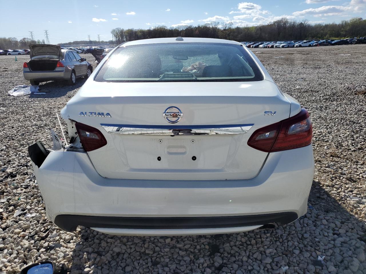 Photo 5 VIN: 1N4AL3AP6JC153965 - NISSAN ALTIMA 