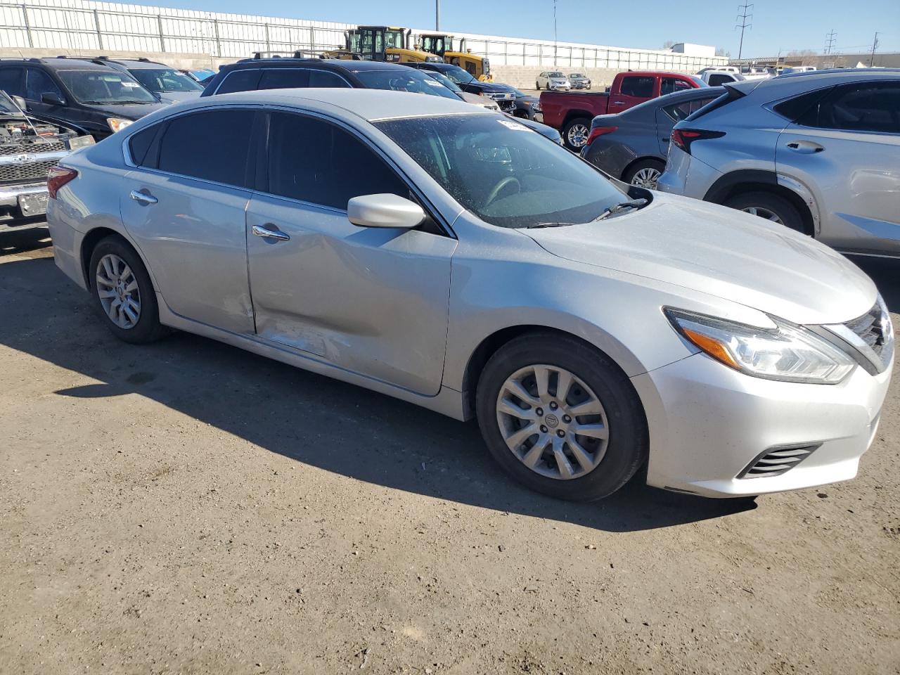 Photo 3 VIN: 1N4AL3AP6JC182673 - NISSAN ALTIMA 