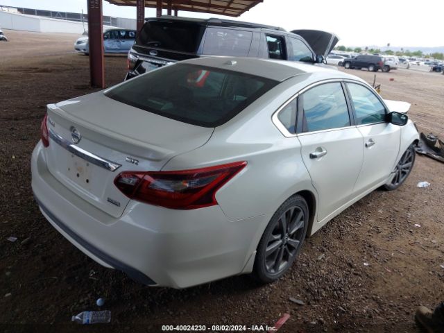 Photo 3 VIN: 1N4AL3AP6JC258537 - NISSAN ALTIMA 