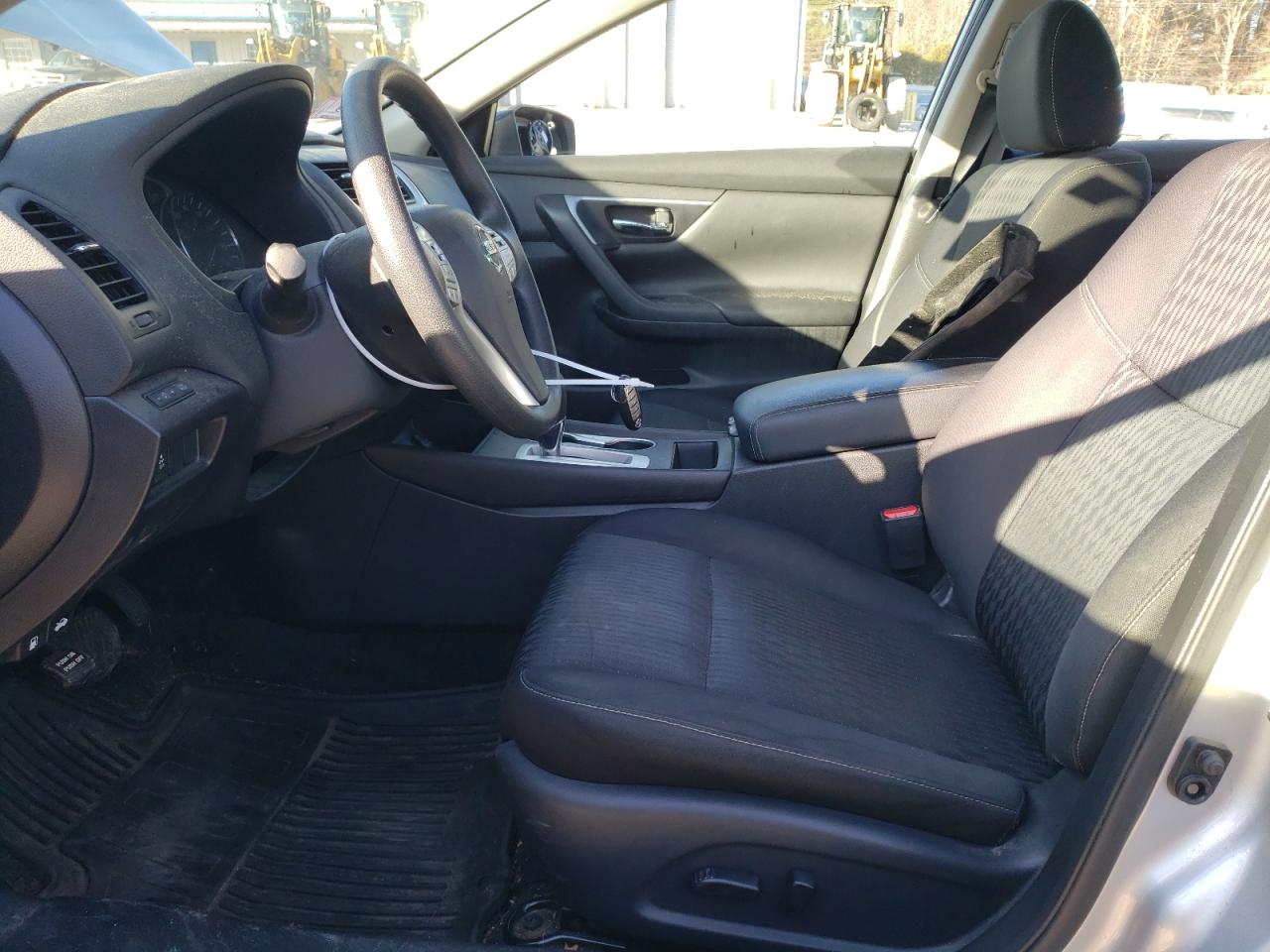 Photo 6 VIN: 1N4AL3AP6JC470595 - NISSAN ALTIMA 