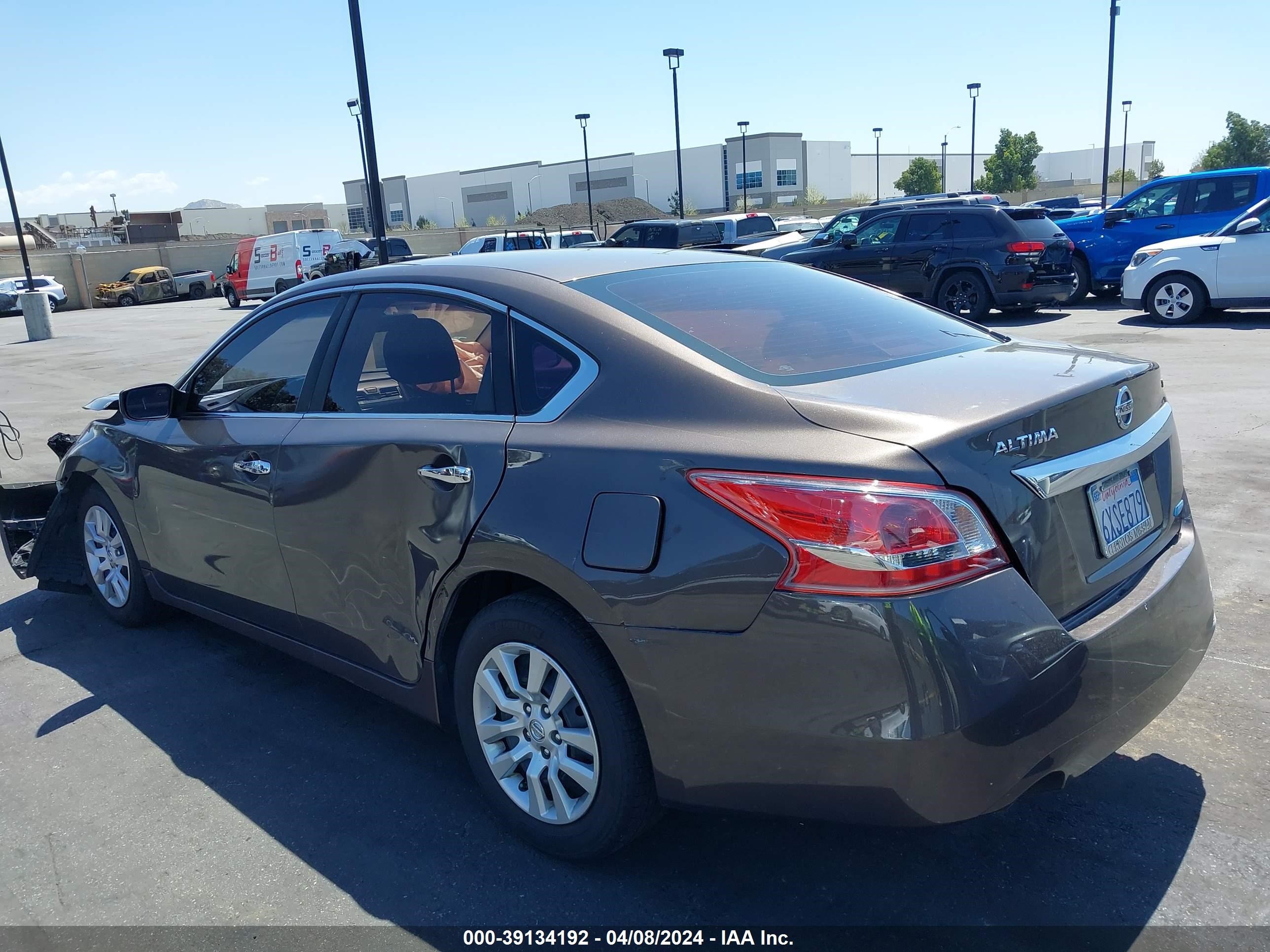 Photo 2 VIN: 1N4AL3AP7DC105427 - NISSAN ALTIMA 