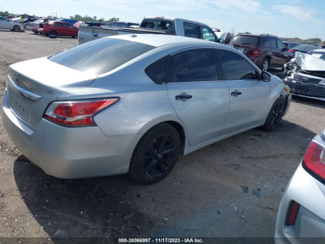 Photo 3 VIN: 1N4AL3AP7EN256032 - NISSAN ALTIMA 