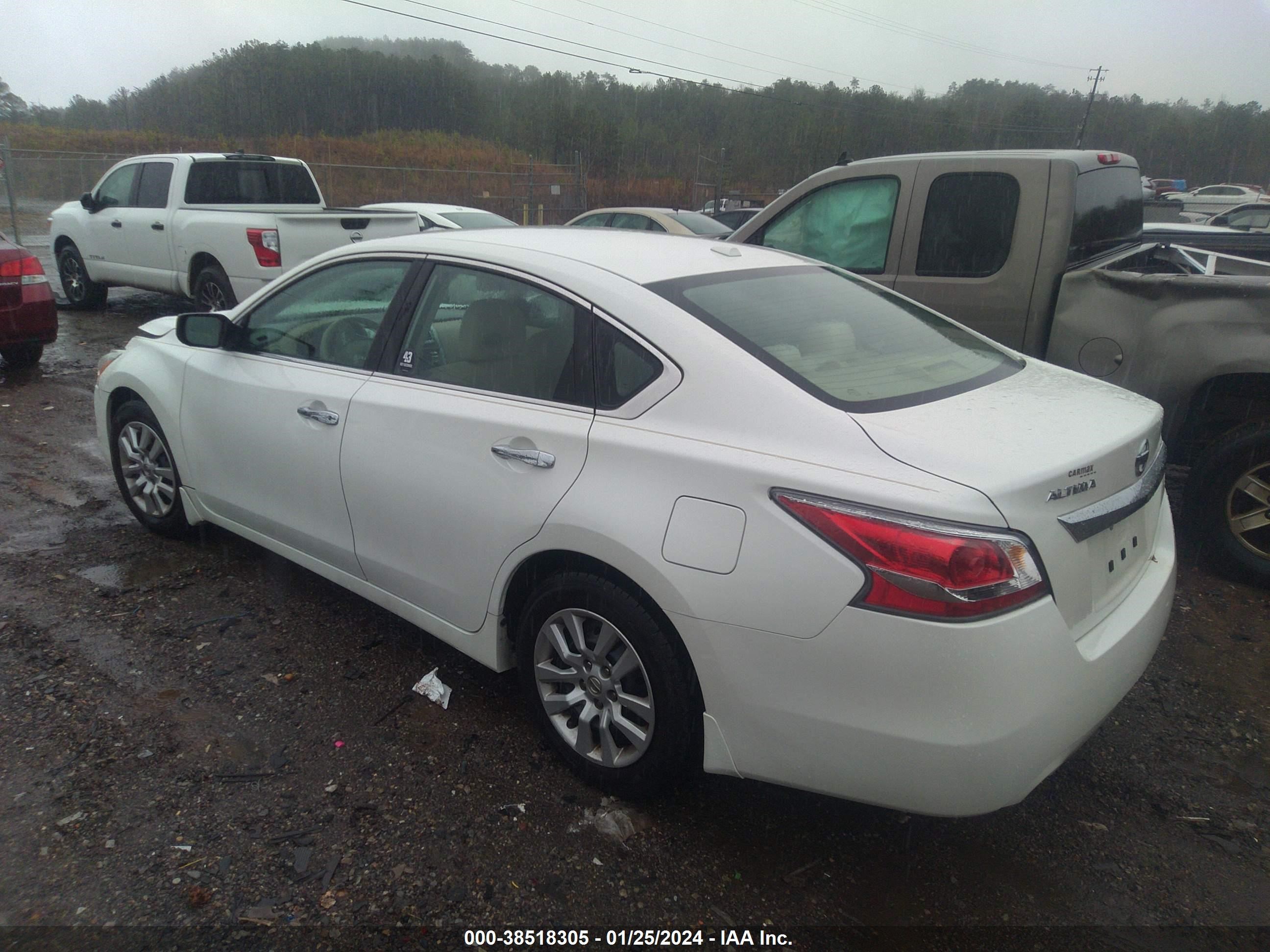 Photo 2 VIN: 1N4AL3AP7FC240636 - NISSAN ALTIMA 