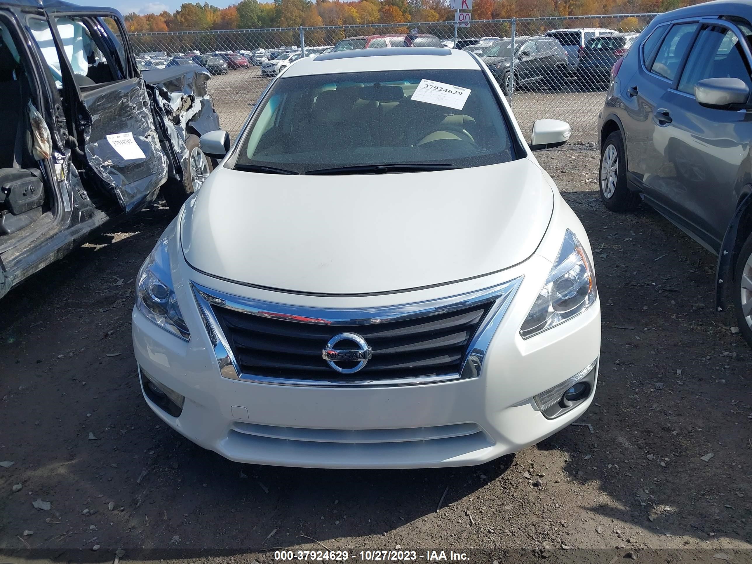 Photo 11 VIN: 1N4AL3AP7FC435197 - NISSAN ALTIMA 