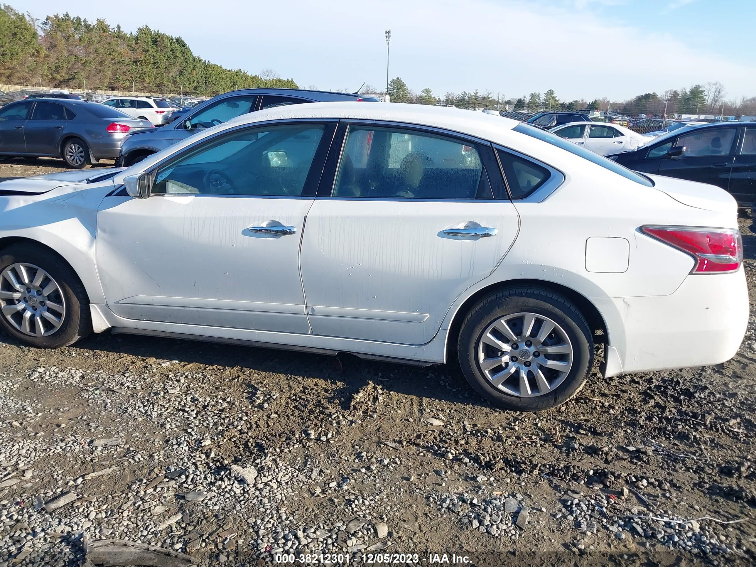 Photo 13 VIN: 1N4AL3AP7FN389536 - NISSAN ALTIMA 