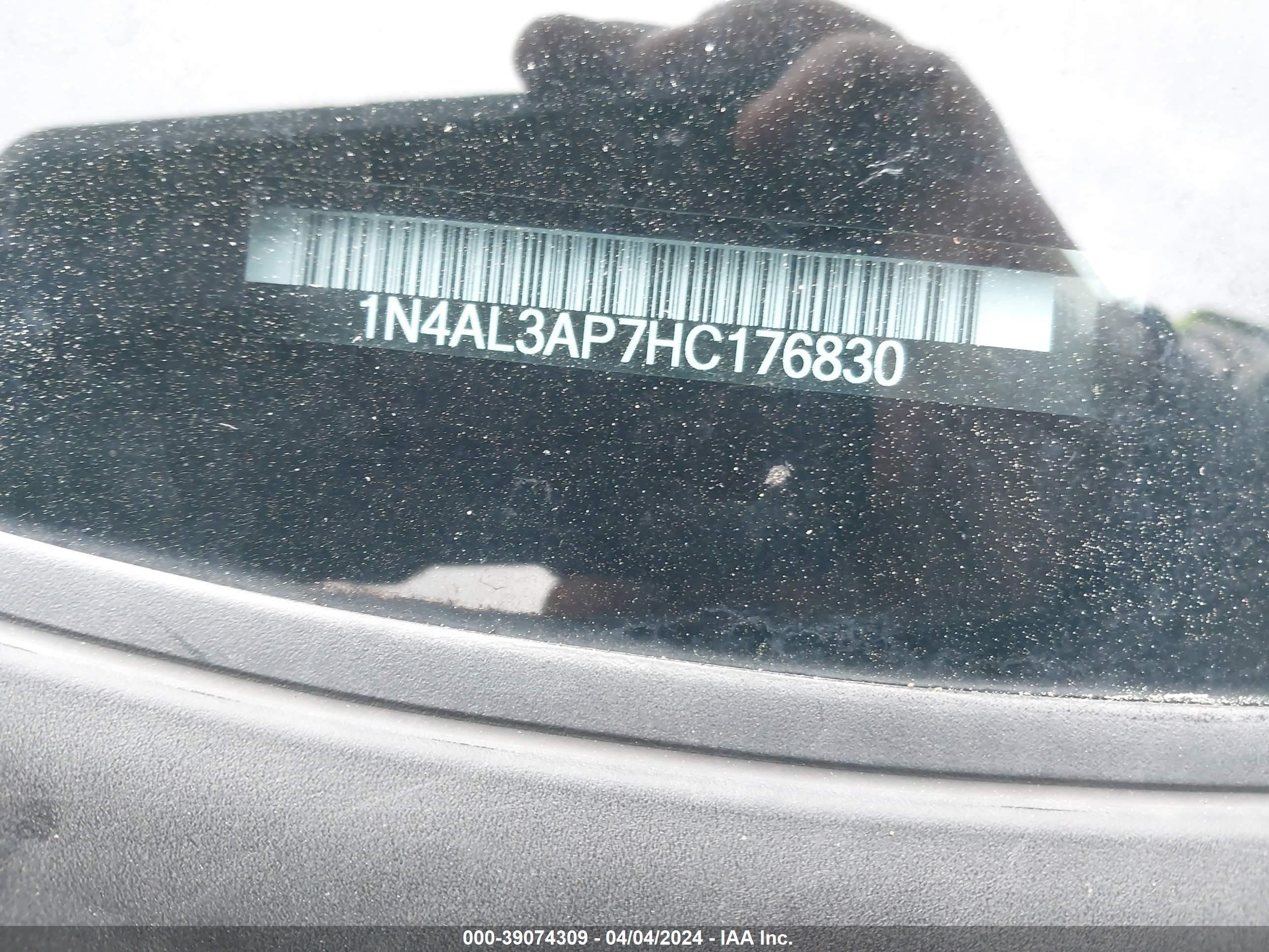 Photo 8 VIN: 1N4AL3AP7HC176830 - NISSAN ALTIMA 