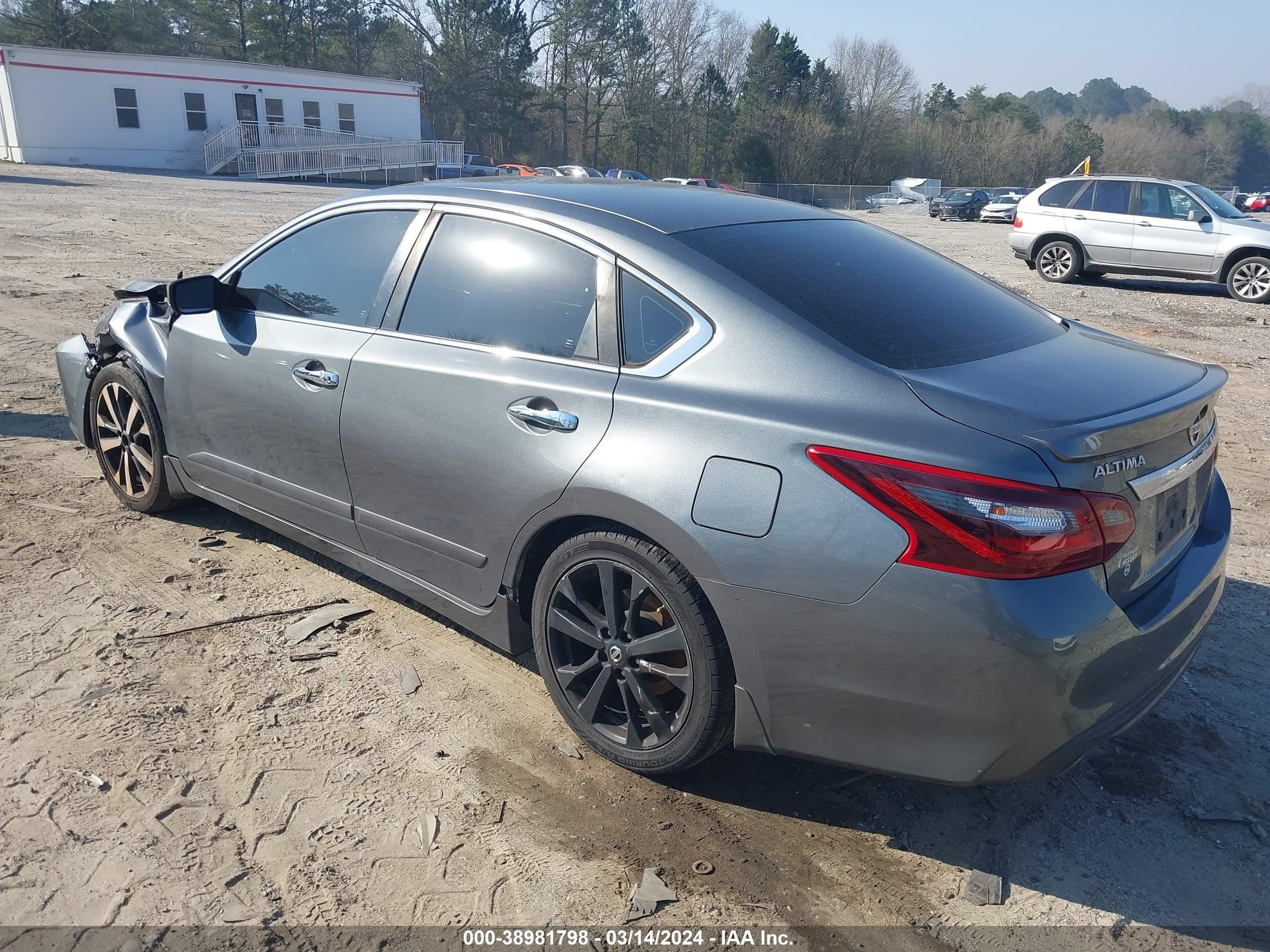 Photo 2 VIN: 1N4AL3AP7HC486203 - NISSAN ALTIMA 