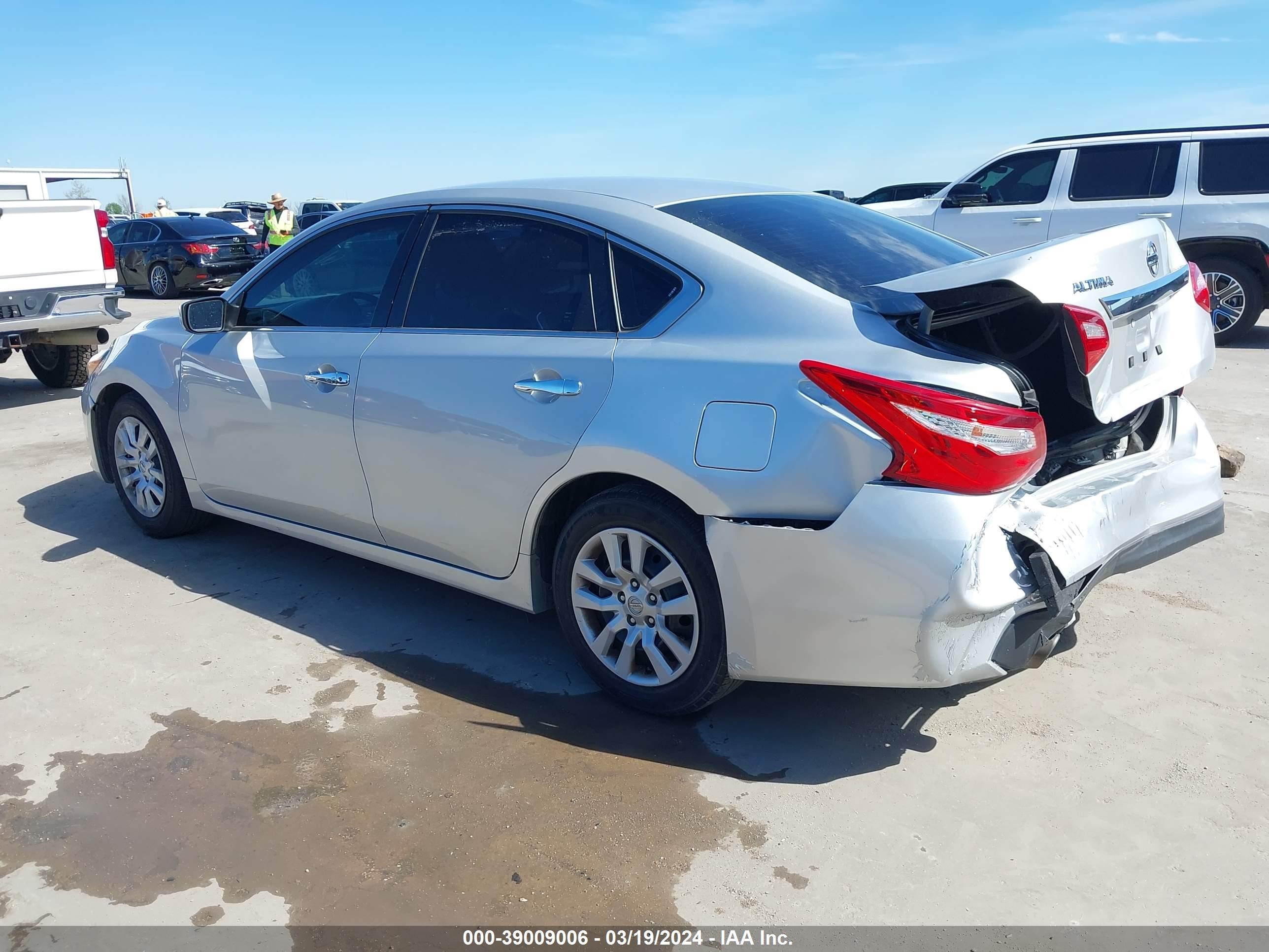 Photo 2 VIN: 1N4AL3AP7HN331347 - NISSAN ALTIMA 