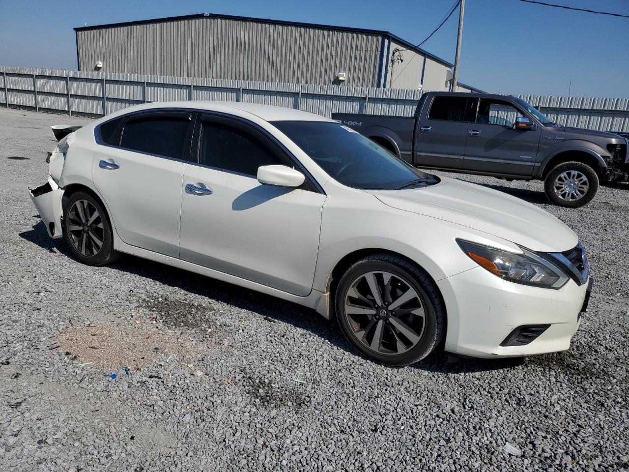 Photo 3 VIN: 1N4AL3AP7JC107027 - NISSAN ALTIMA 