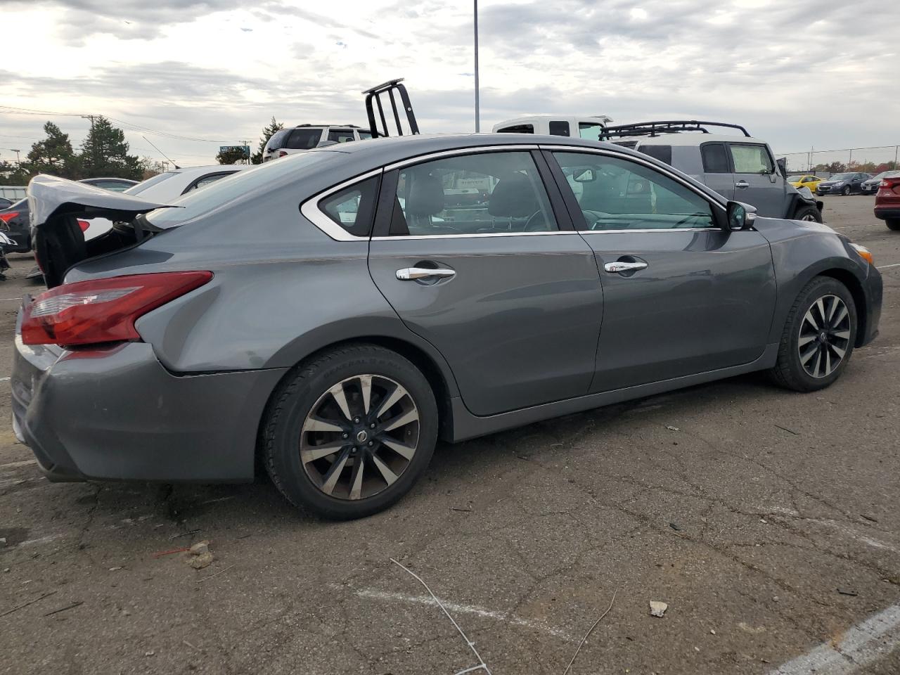 Photo 2 VIN: 1N4AL3AP7JC183587 - NISSAN ALTIMA 