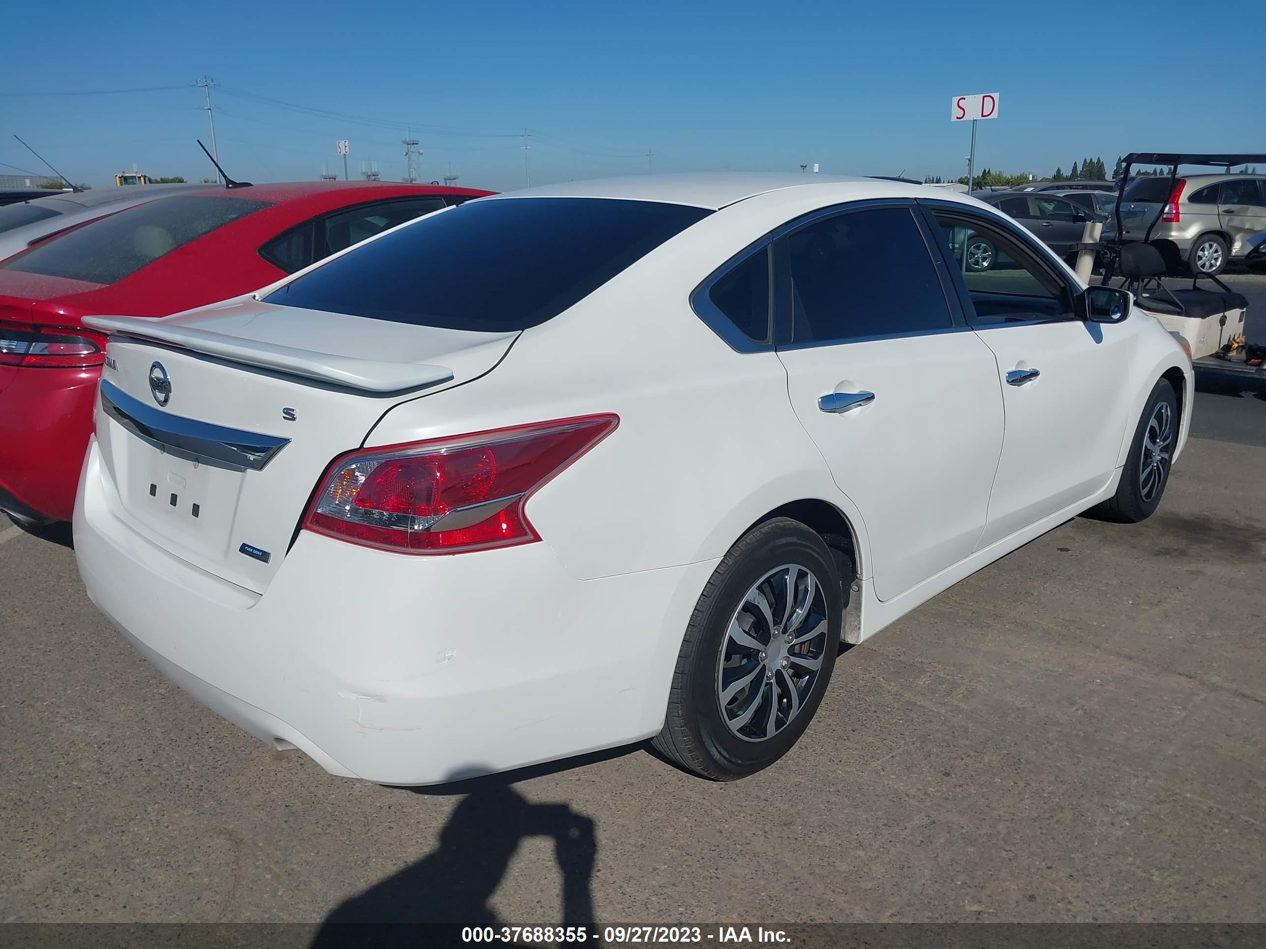 Photo 3 VIN: 1N4AL3AP8DC164700 - NISSAN ALTIMA 