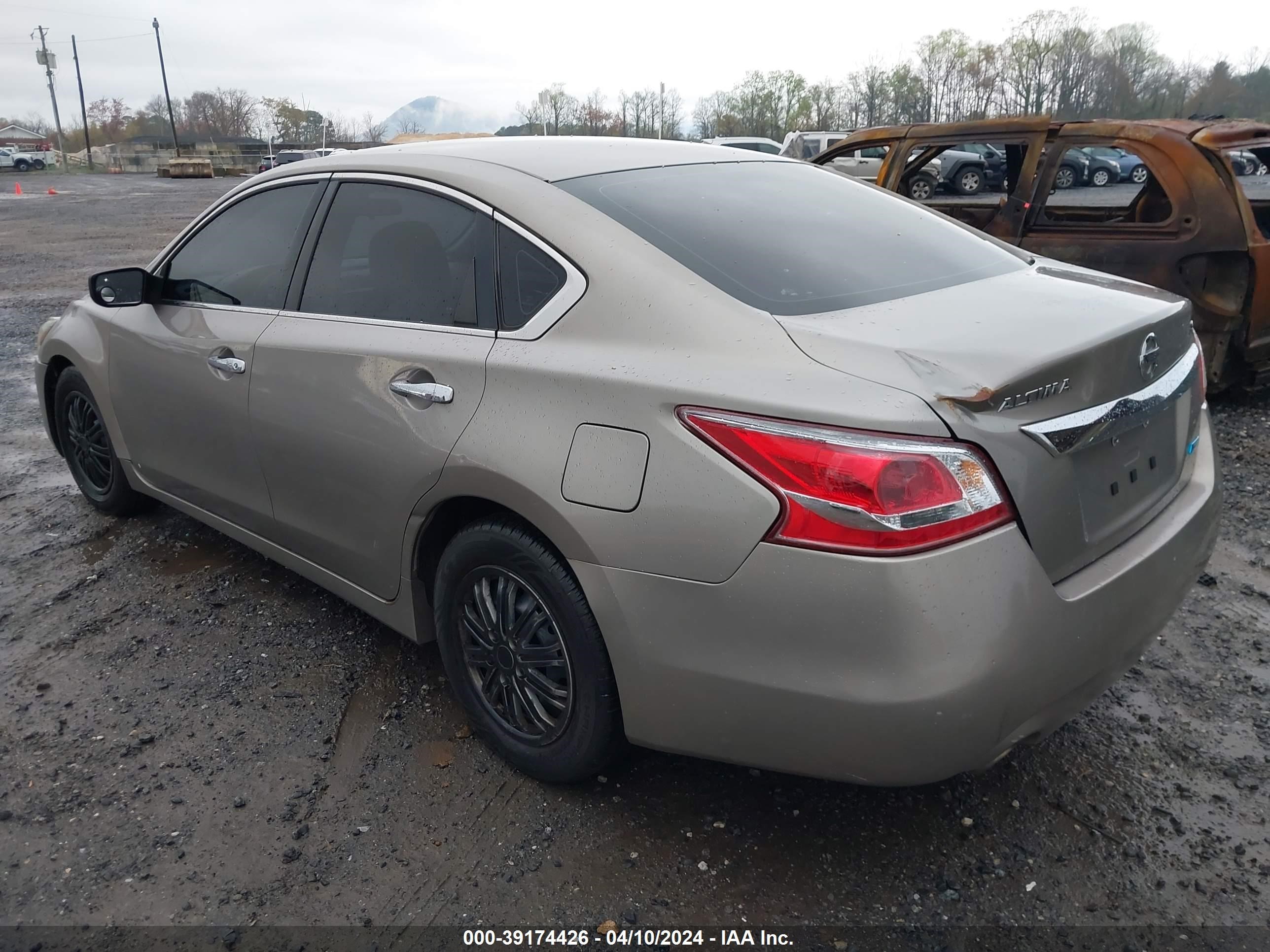 Photo 2 VIN: 1N4AL3AP8DC243820 - NISSAN ALTIMA 