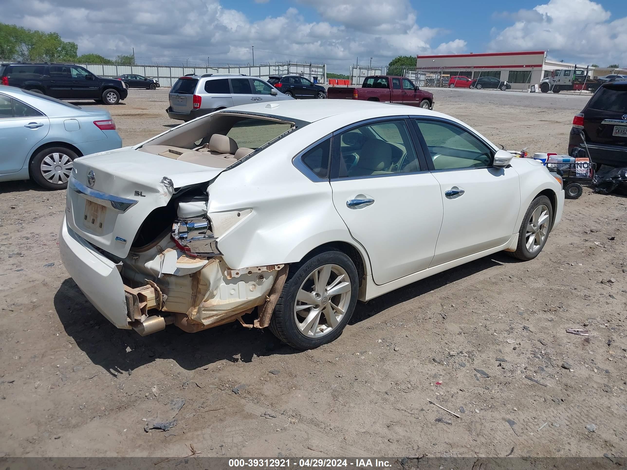 Photo 3 VIN: 1N4AL3AP8DN473653 - NISSAN ALTIMA 