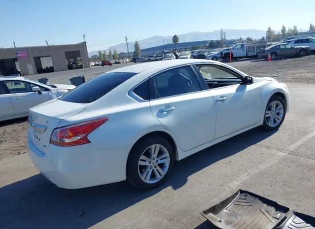 Photo 3 VIN: 1N4AL3AP8DN554720 - NISSAN ALTIMA 