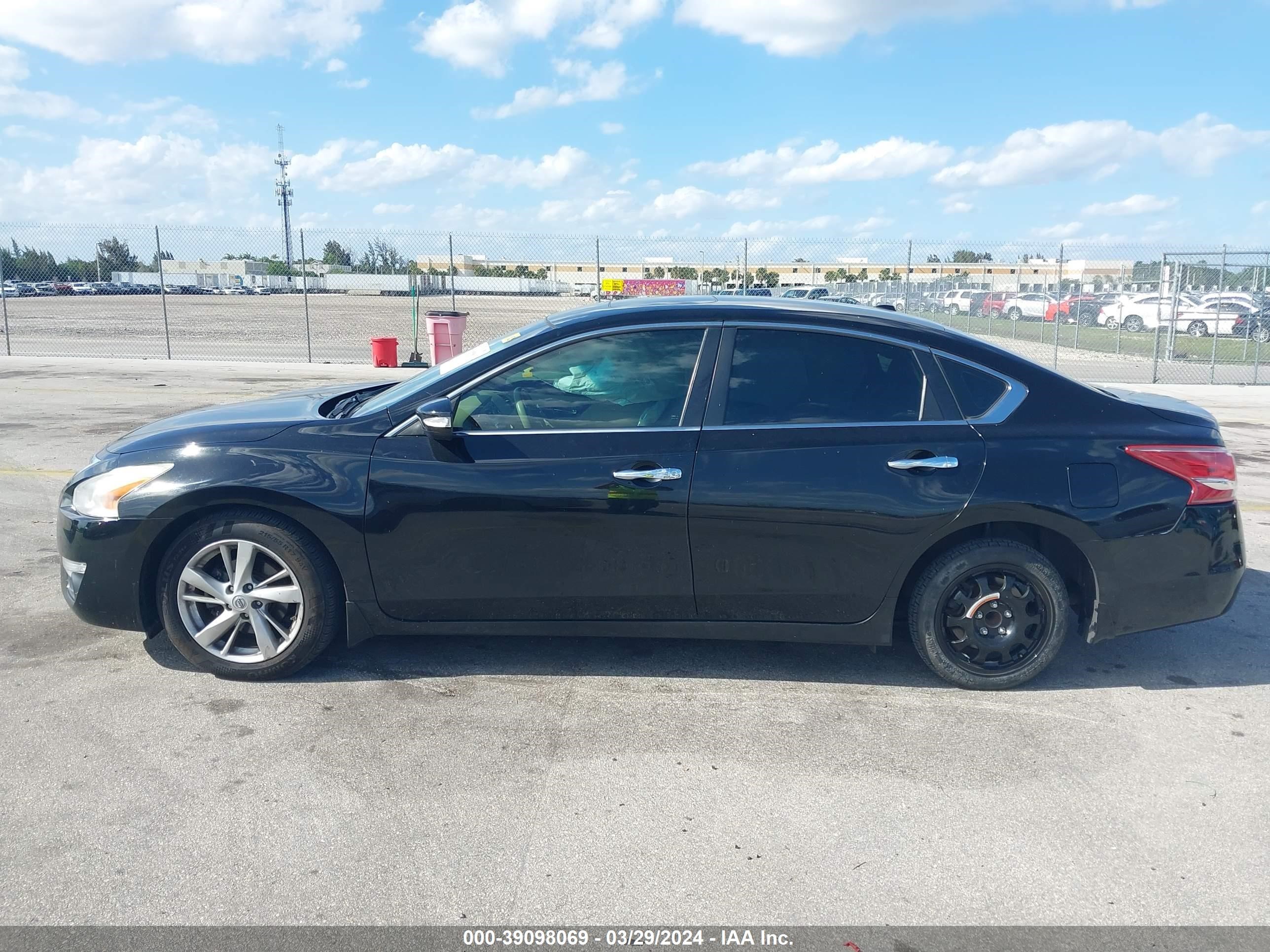 Photo 13 VIN: 1N4AL3AP8DN568908 - NISSAN ALTIMA 