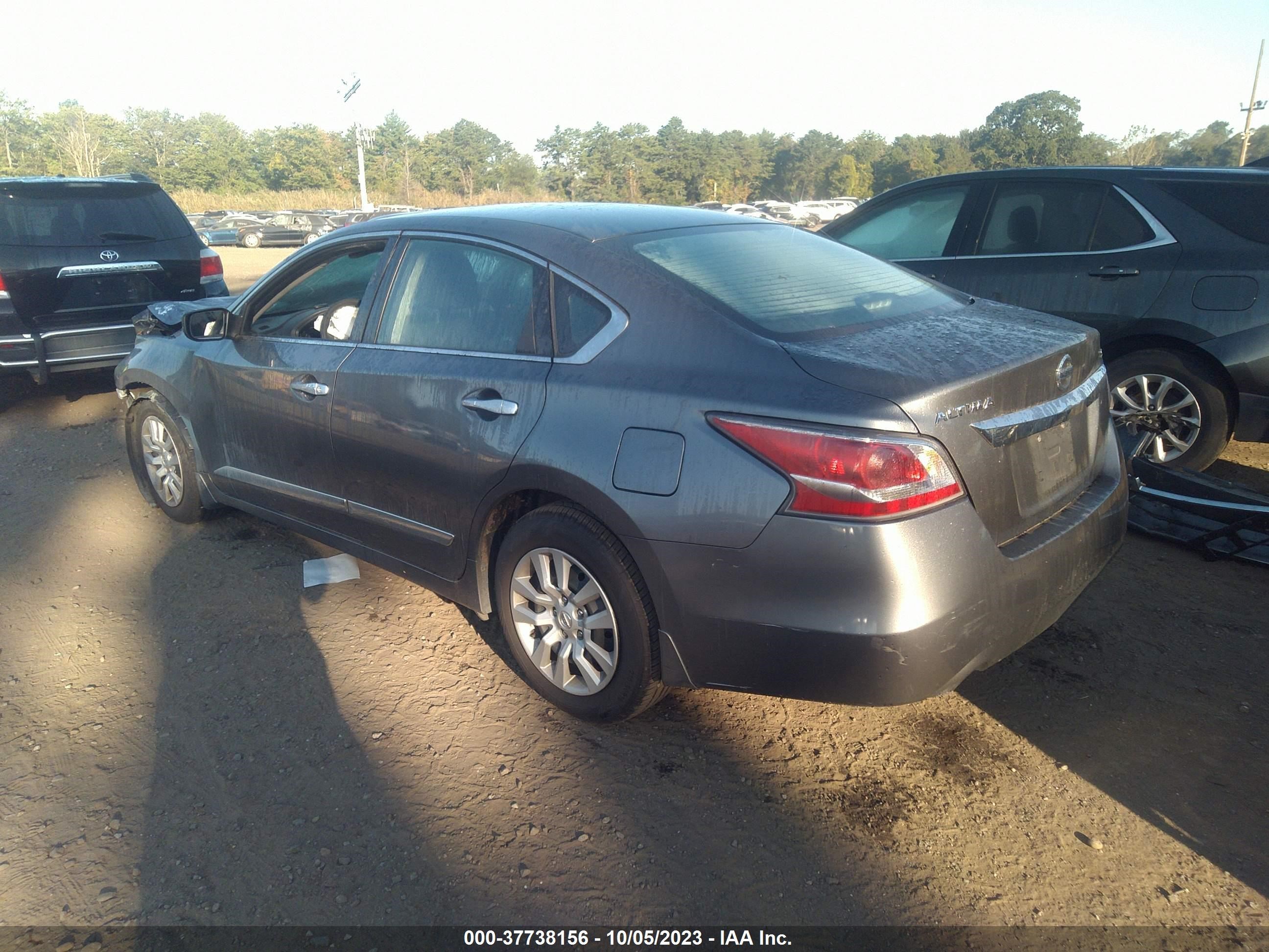 Photo 2 VIN: 1N4AL3AP8FC124605 - NISSAN ALTIMA 