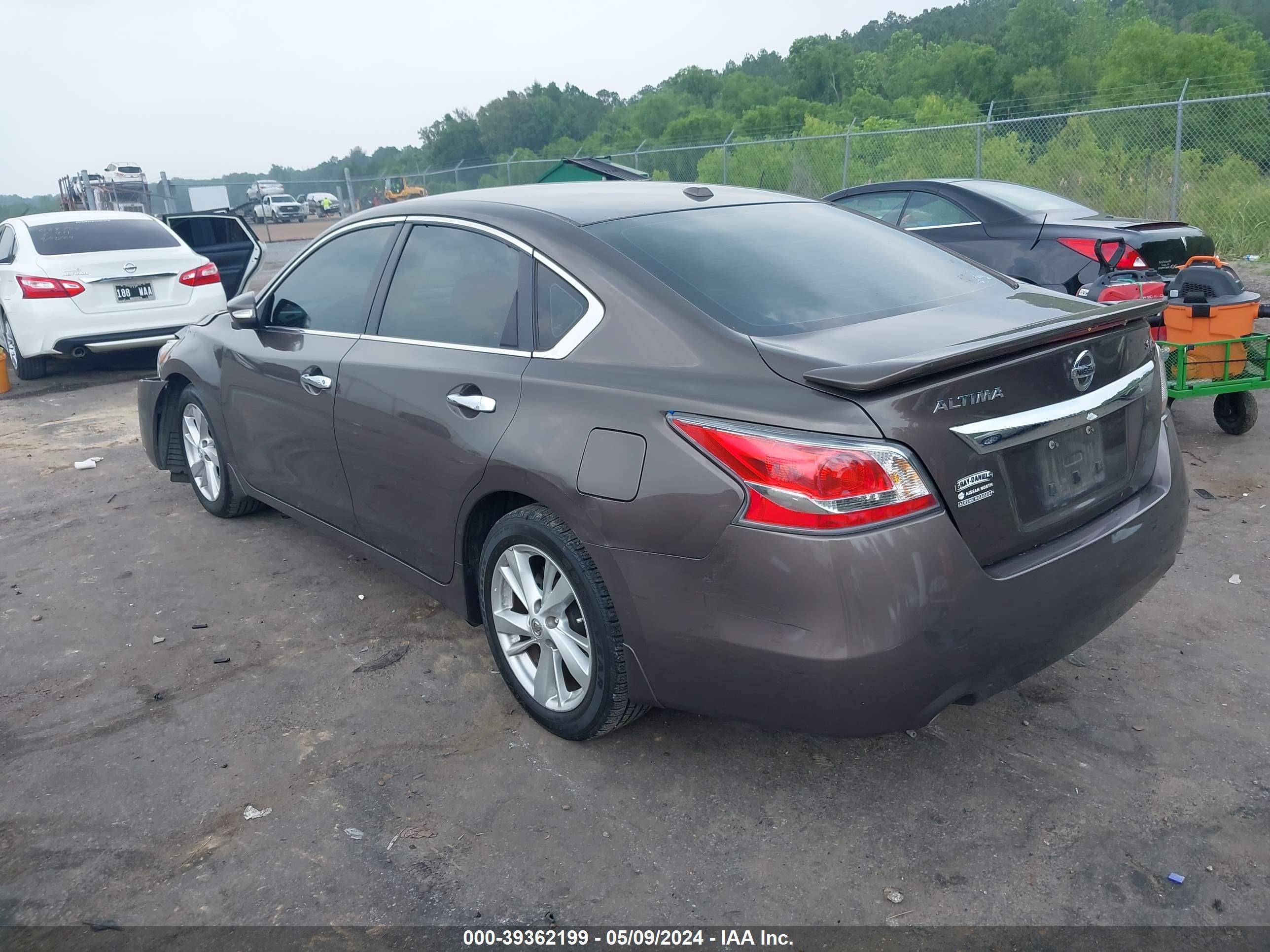 Photo 2 VIN: 1N4AL3AP8FC147253 - NISSAN ALTIMA 