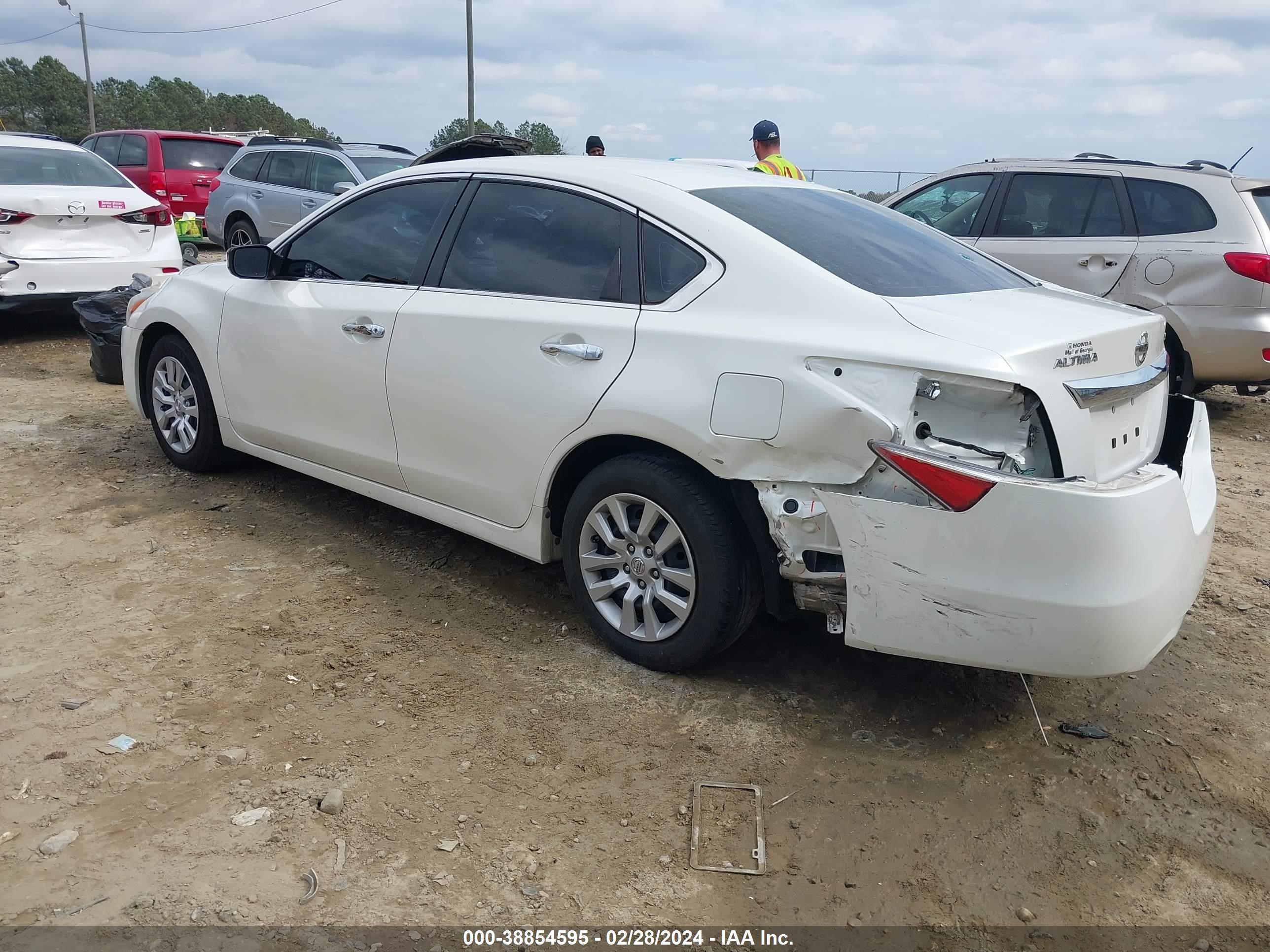 Photo 2 VIN: 1N4AL3AP8FC209962 - NISSAN ALTIMA 