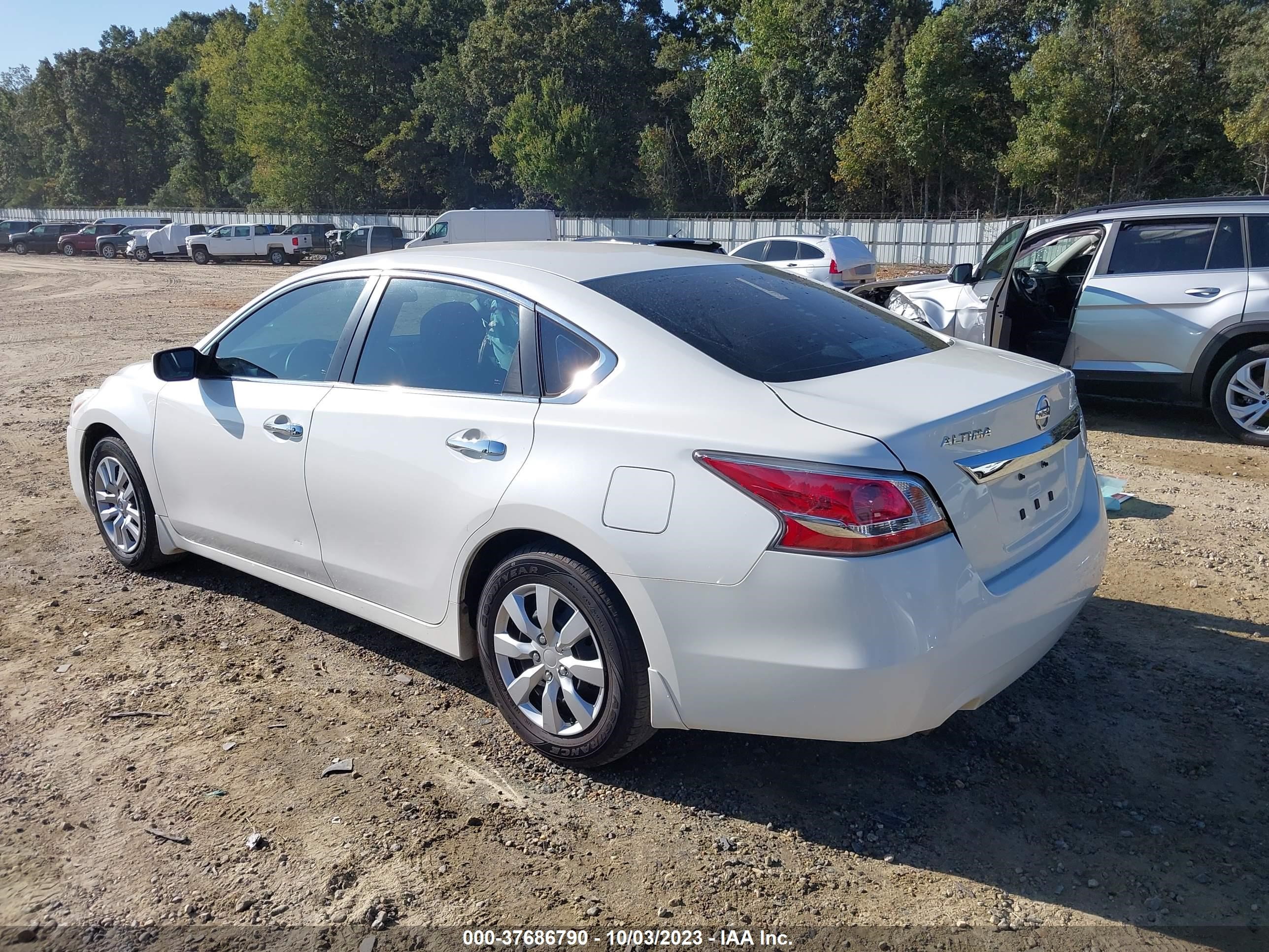 Photo 2 VIN: 1N4AL3AP8FC230455 - NISSAN ALTIMA 