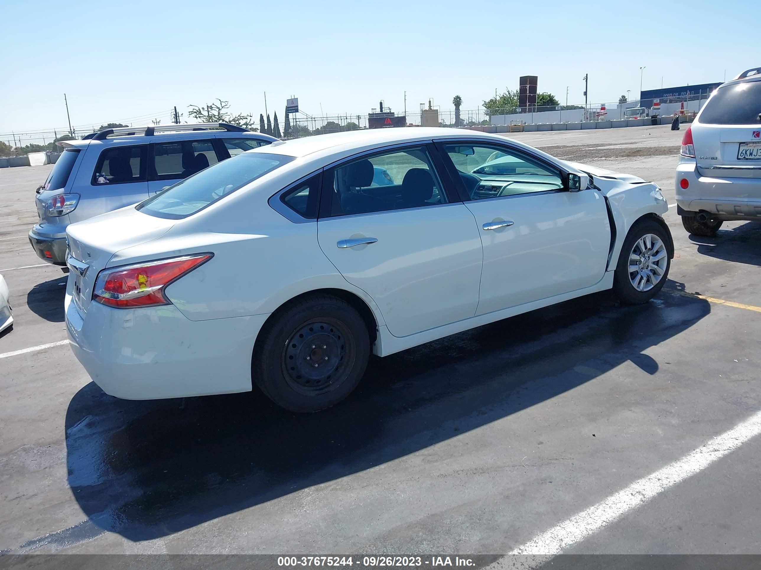 Photo 3 VIN: 1N4AL3AP8FN398066 - NISSAN ALTIMA 