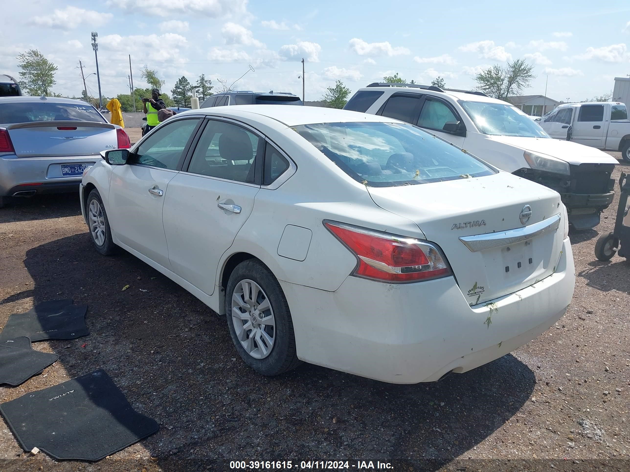 Photo 2 VIN: 1N4AL3AP8FN879533 - NISSAN ALTIMA 