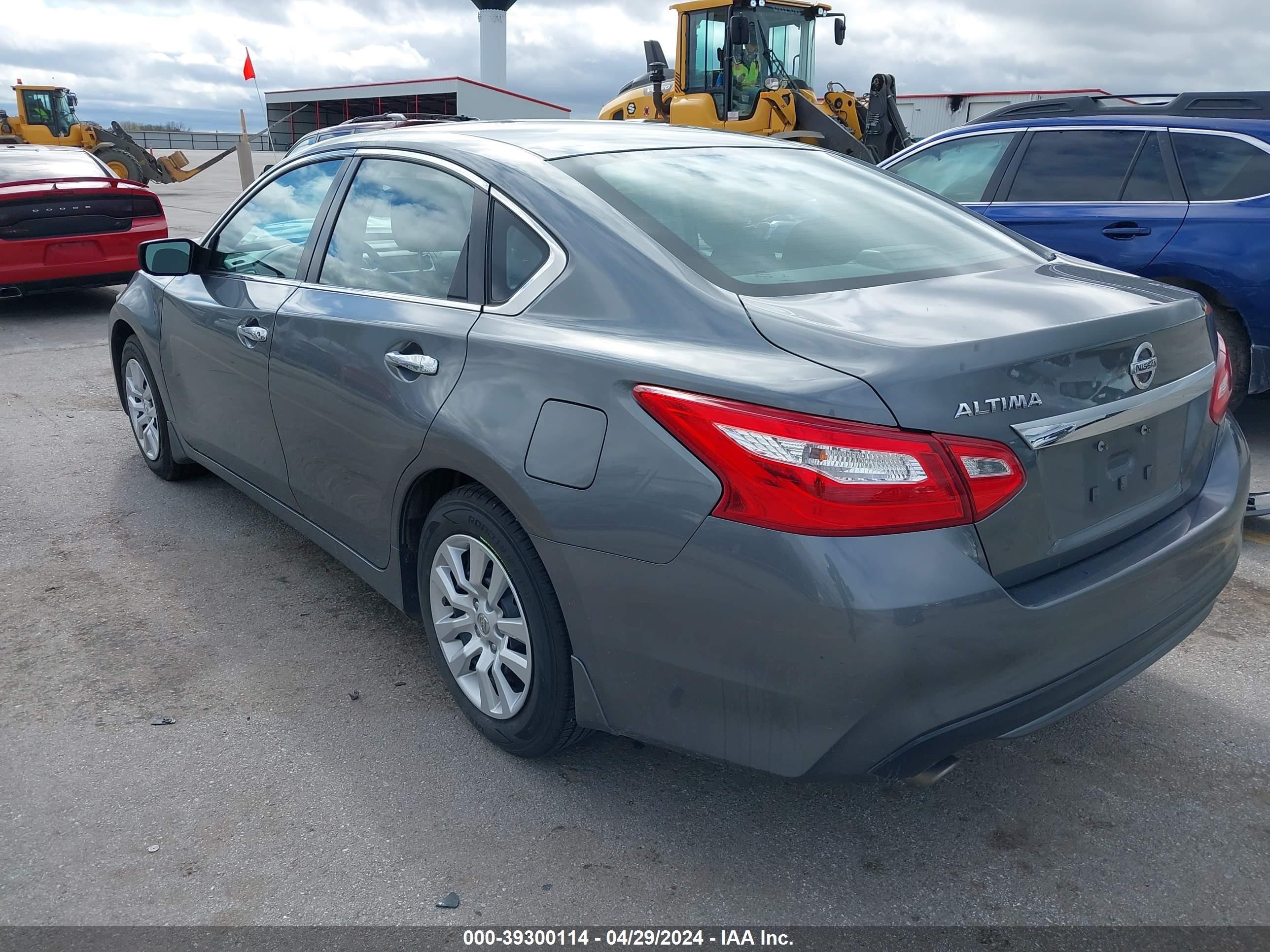 Photo 2 VIN: 1N4AL3AP8GC227587 - NISSAN ALTIMA 