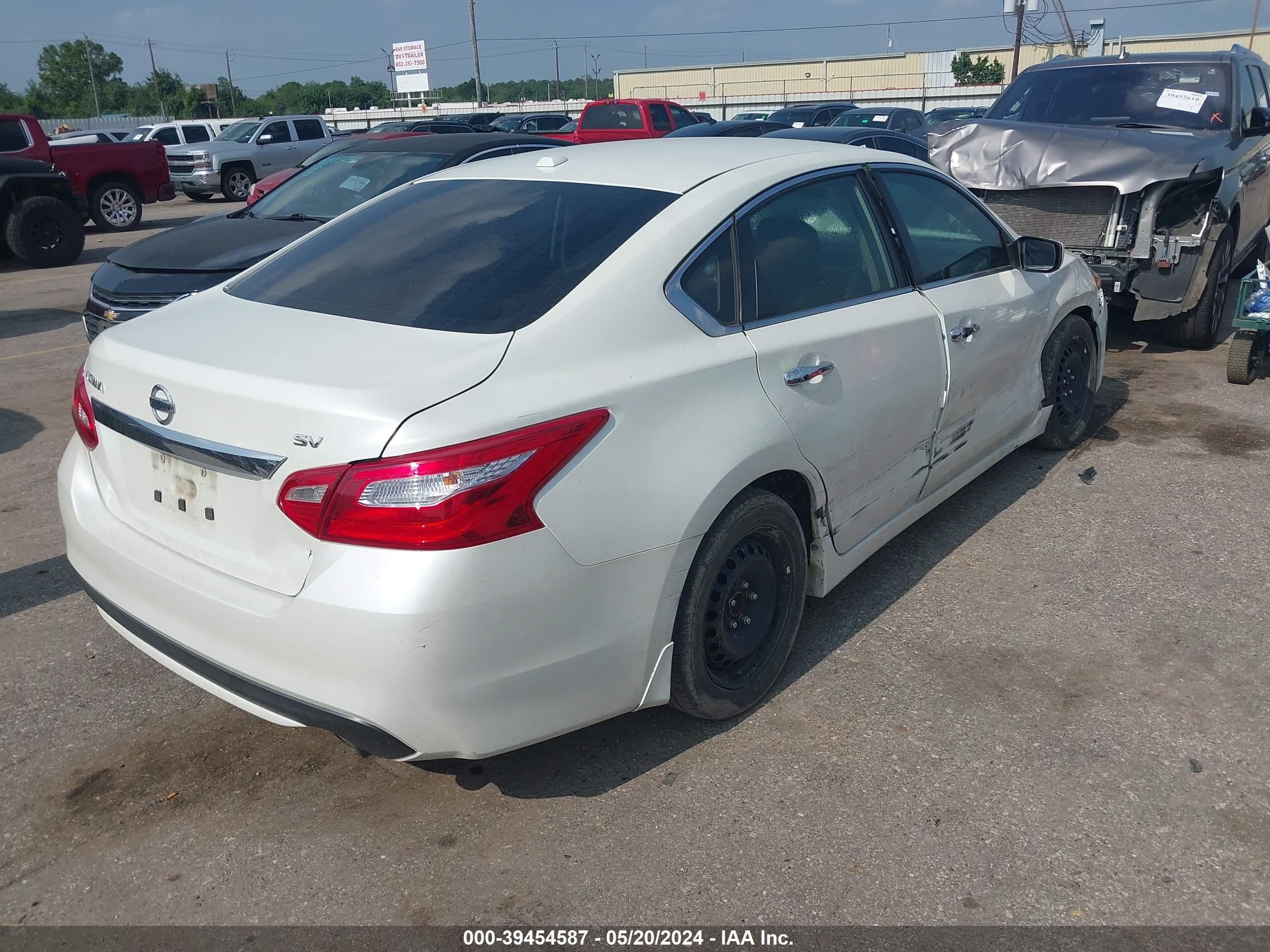 Photo 3 VIN: 1N4AL3AP8GC258743 - NISSAN ALTIMA 