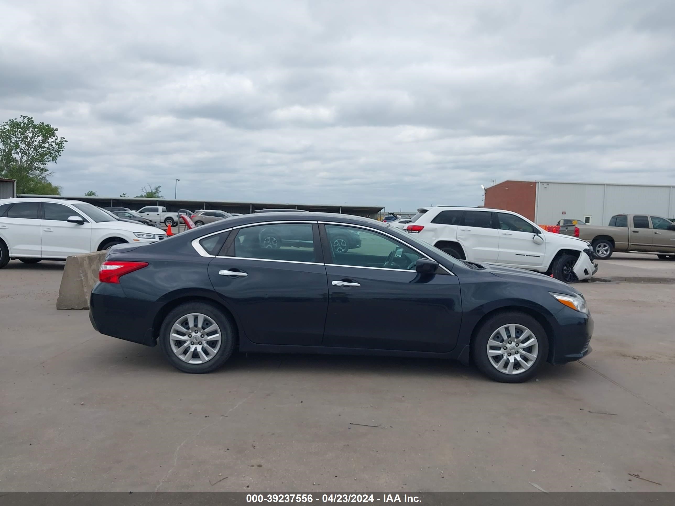 Photo 12 VIN: 1N4AL3AP8GN332957 - NISSAN ALTIMA 