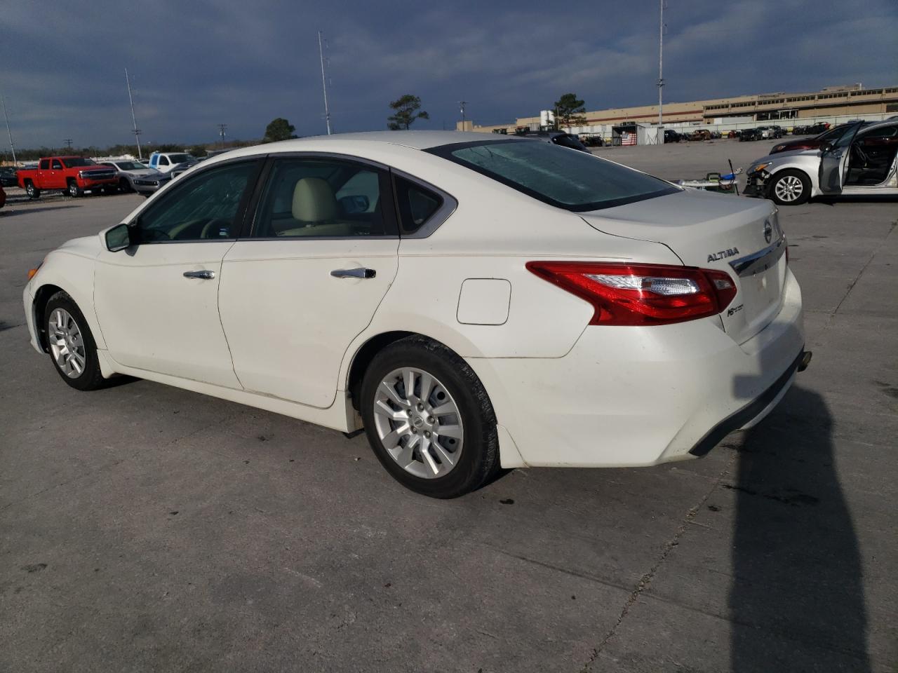 Photo 1 VIN: 1N4AL3AP8GN388803 - NISSAN ALTIMA 