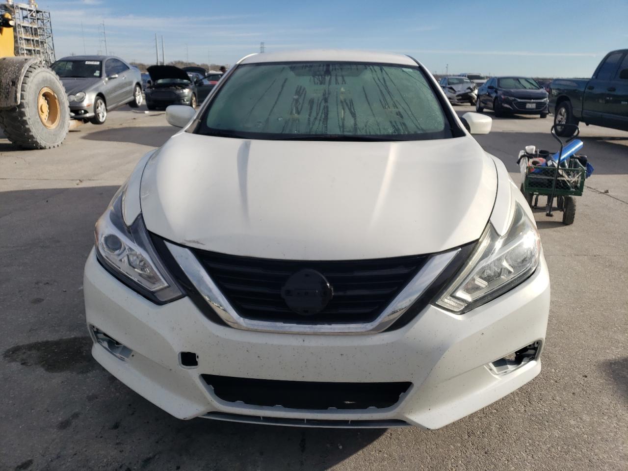 Photo 4 VIN: 1N4AL3AP8GN388803 - NISSAN ALTIMA 