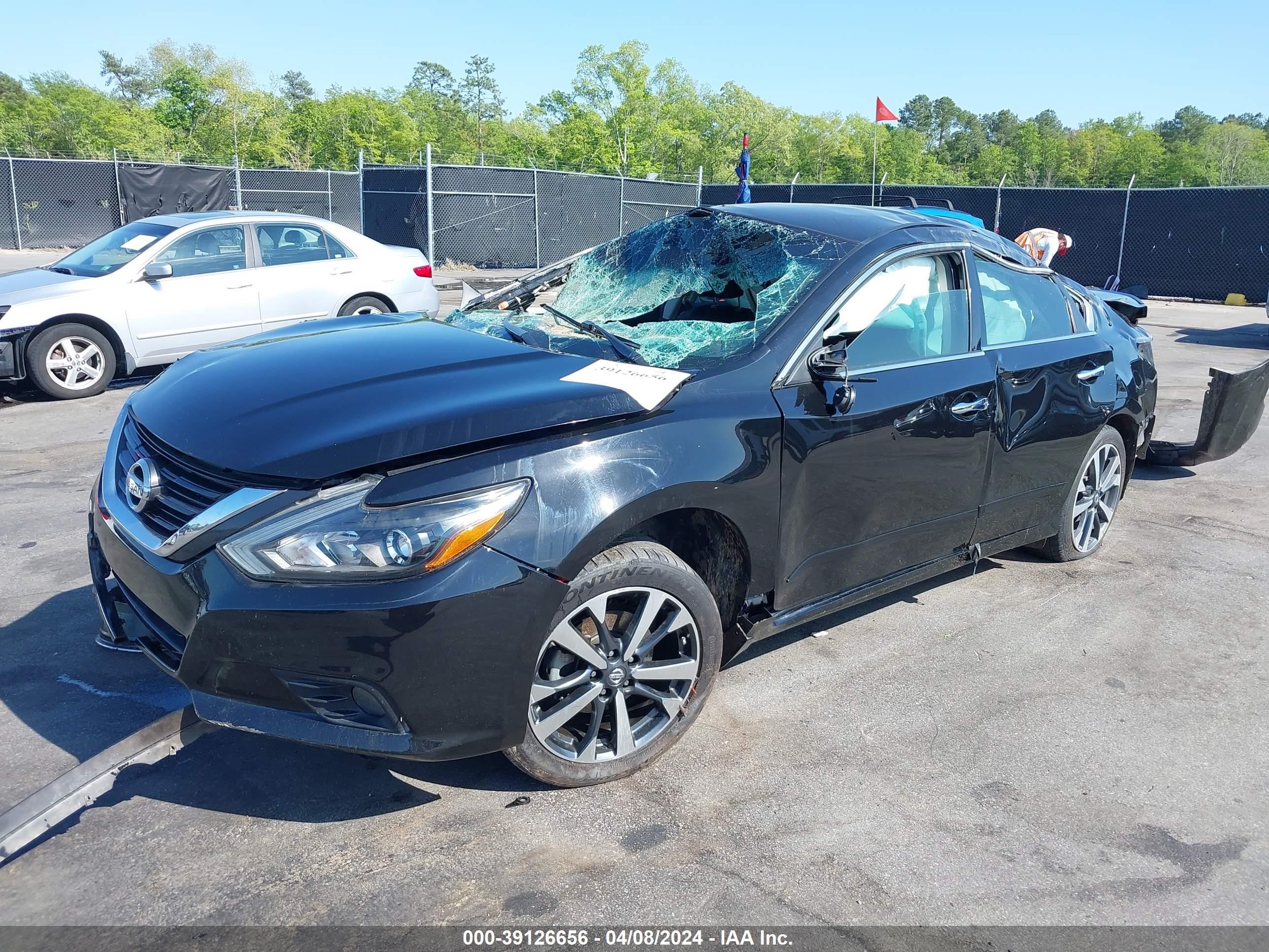 Photo 1 VIN: 1N4AL3AP8HC126440 - NISSAN ALTIMA 