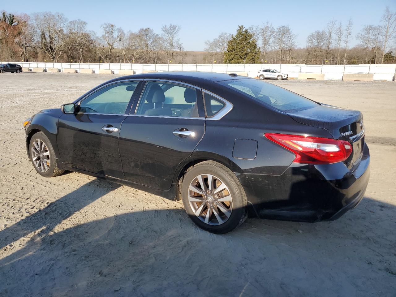 Photo 1 VIN: 1N4AL3AP8HC145621 - NISSAN ALTIMA 