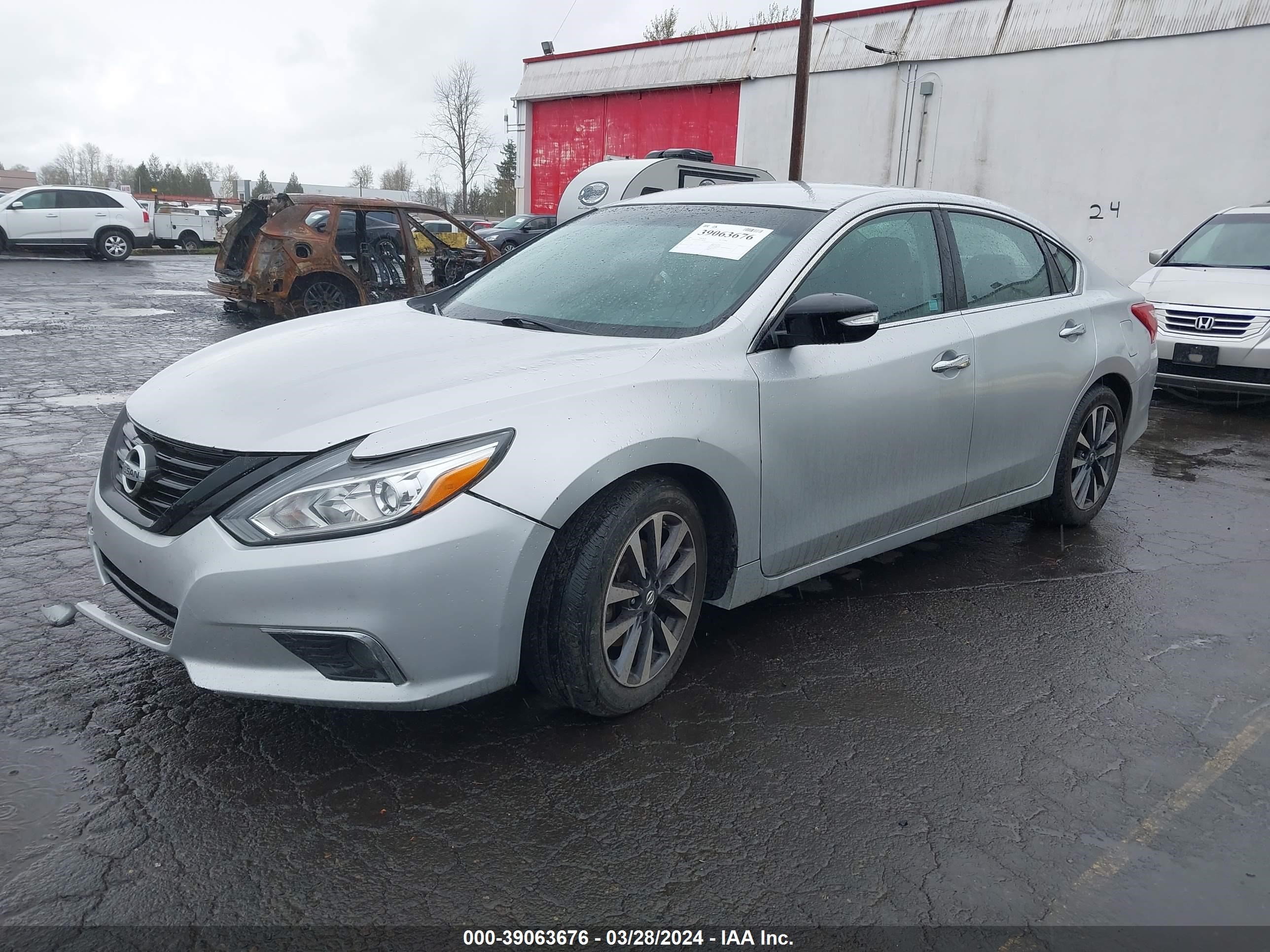 Photo 1 VIN: 1N4AL3AP8HC194088 - NISSAN ALTIMA 