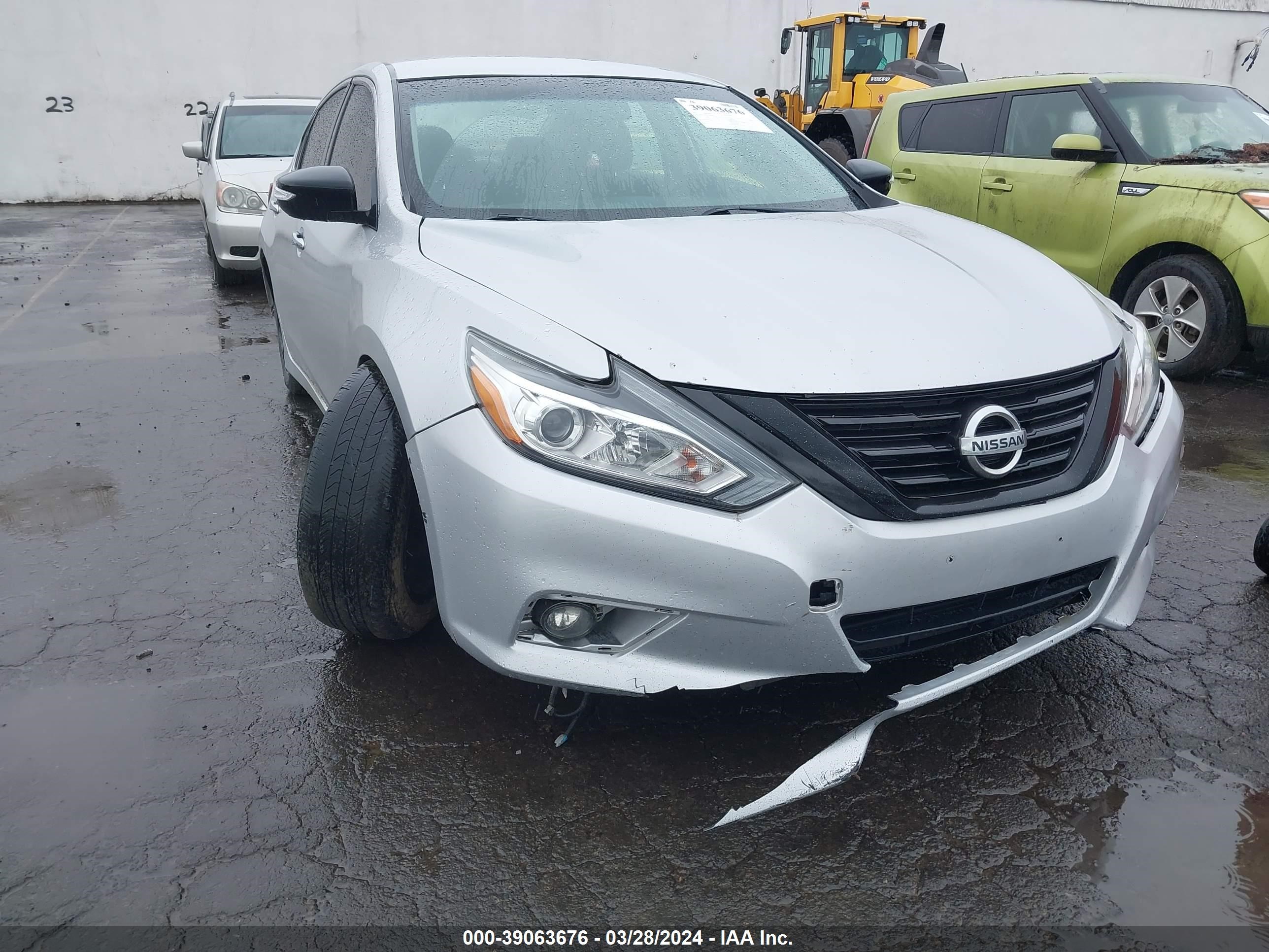 Photo 5 VIN: 1N4AL3AP8HC194088 - NISSAN ALTIMA 