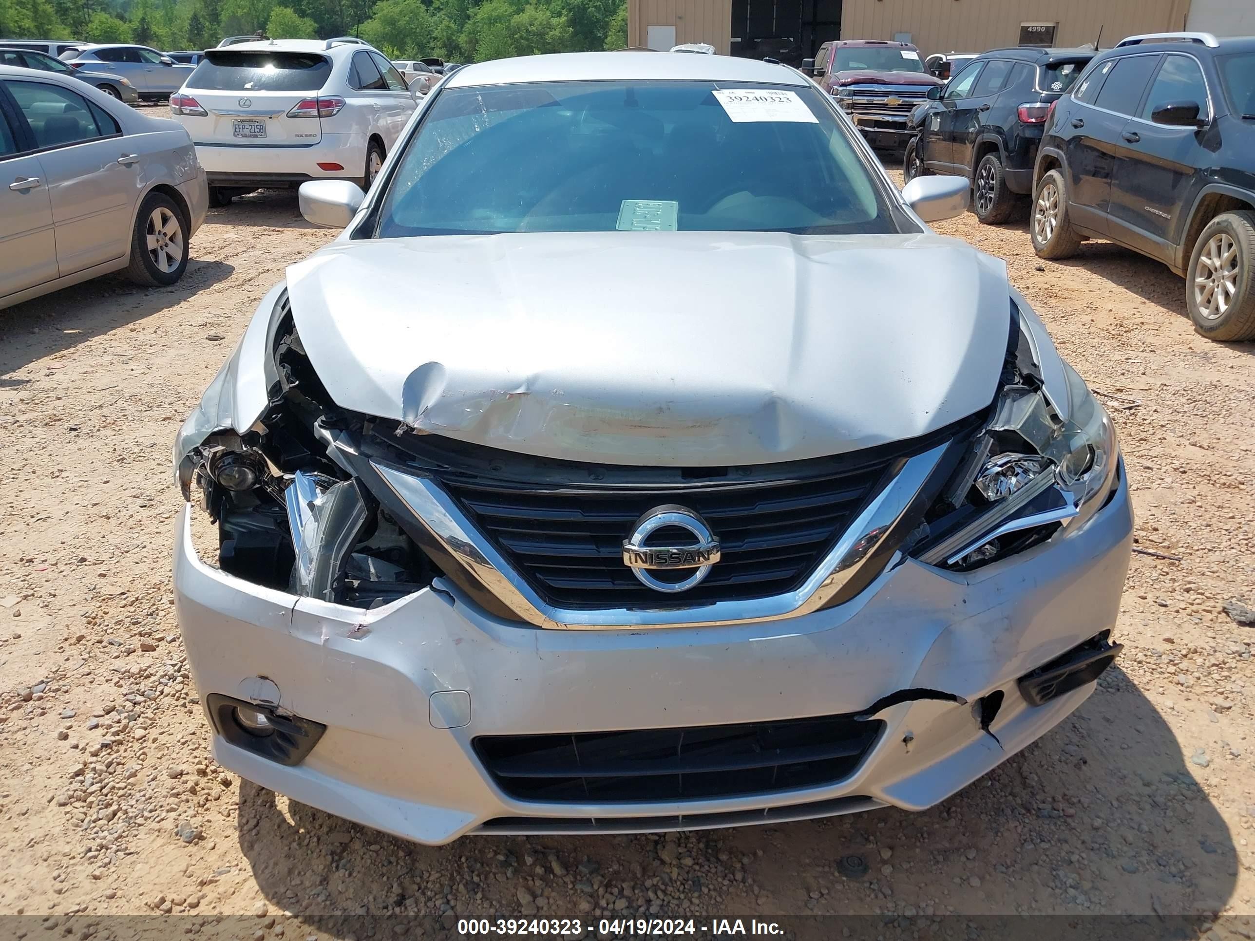 Photo 11 VIN: 1N4AL3AP8HC230023 - NISSAN ALTIMA 