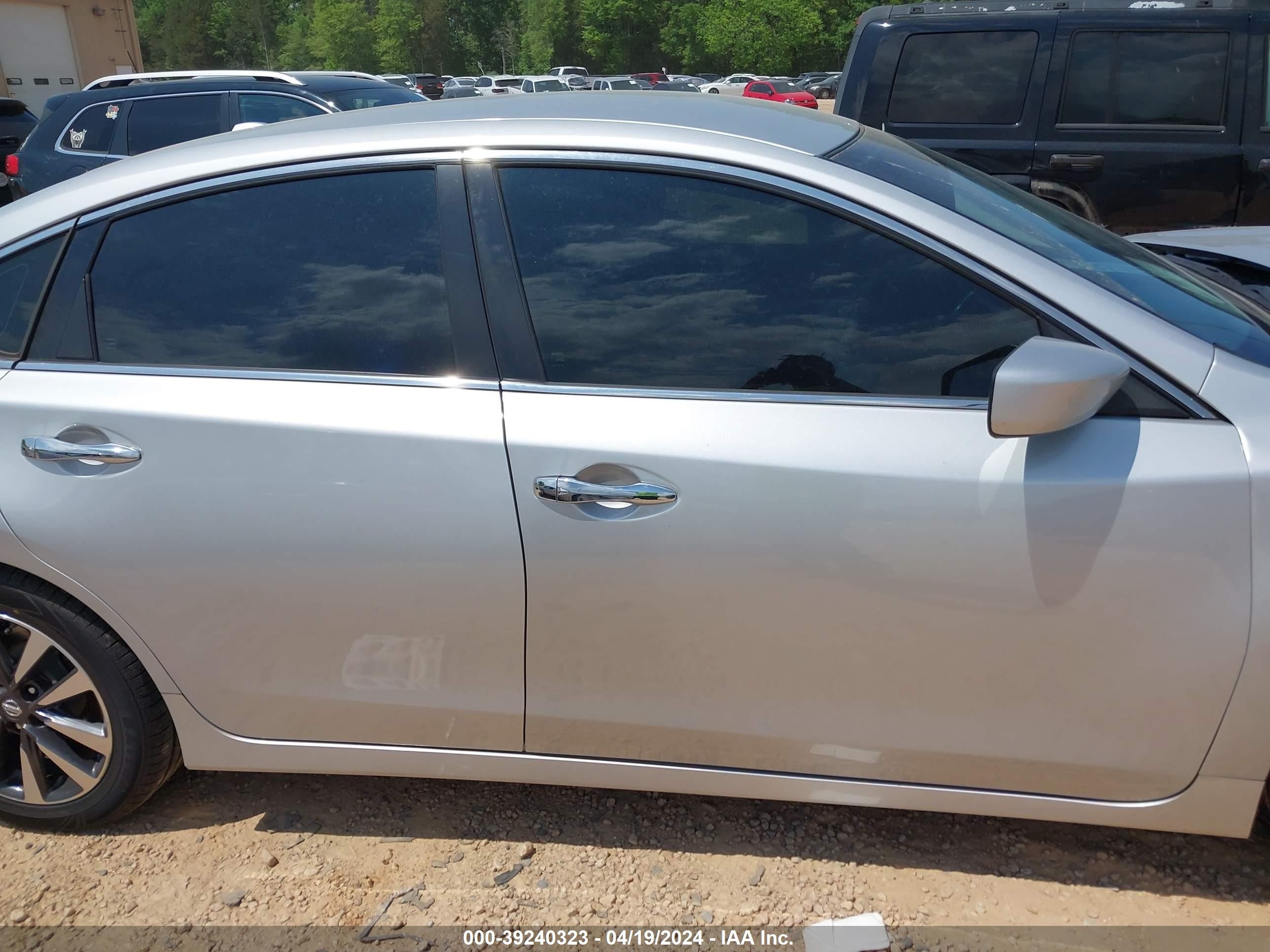 Photo 12 VIN: 1N4AL3AP8HC230023 - NISSAN ALTIMA 