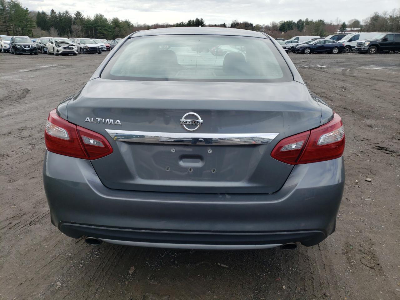 Photo 5 VIN: 1N4AL3AP8JC138917 - NISSAN ALTIMA 